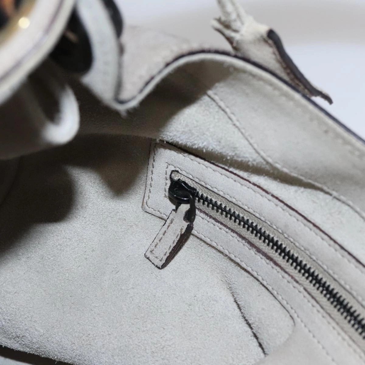 Gucci Carla Grey Suede Shoulder Bag ()