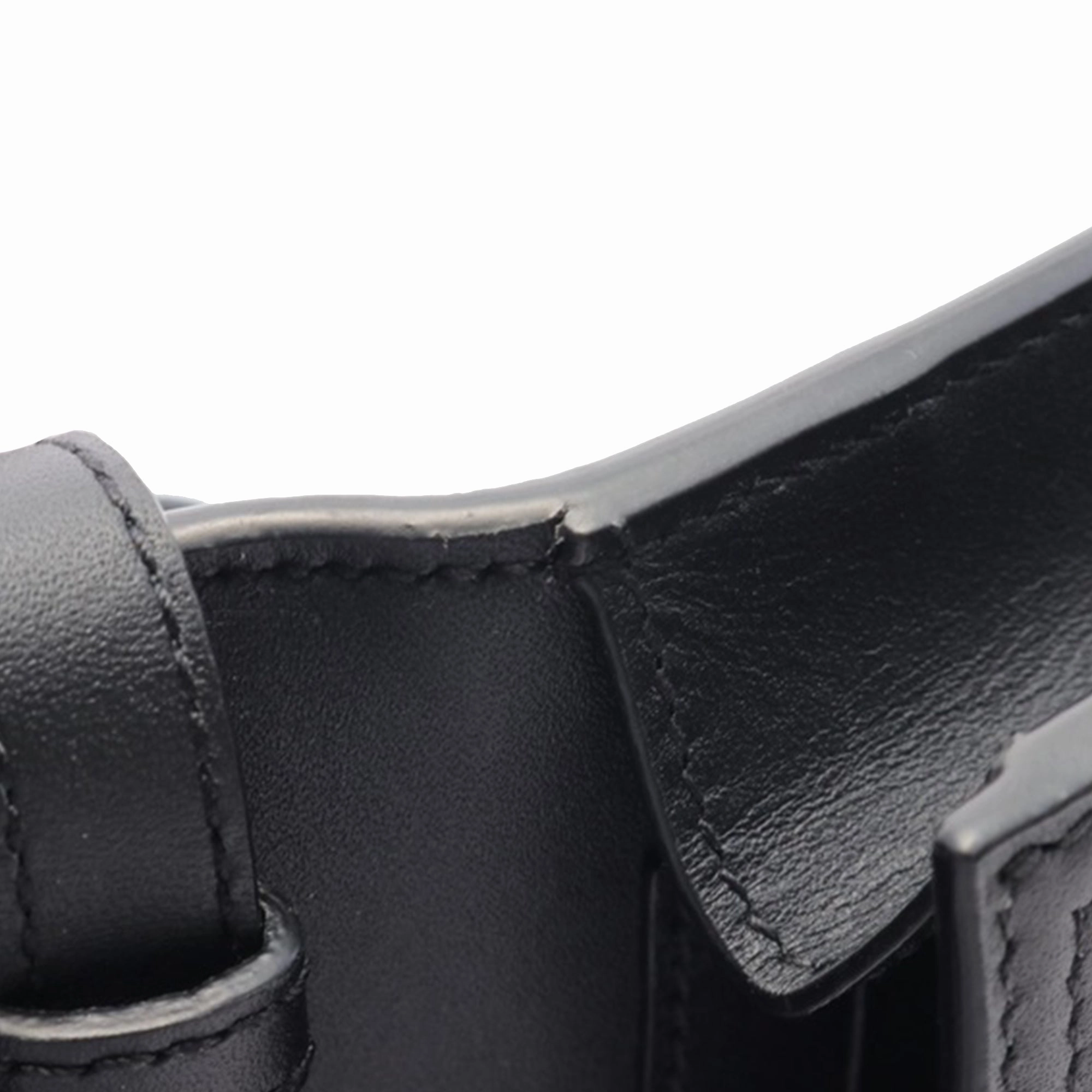 Gucci Geometric G Crossbody Bag (22678)