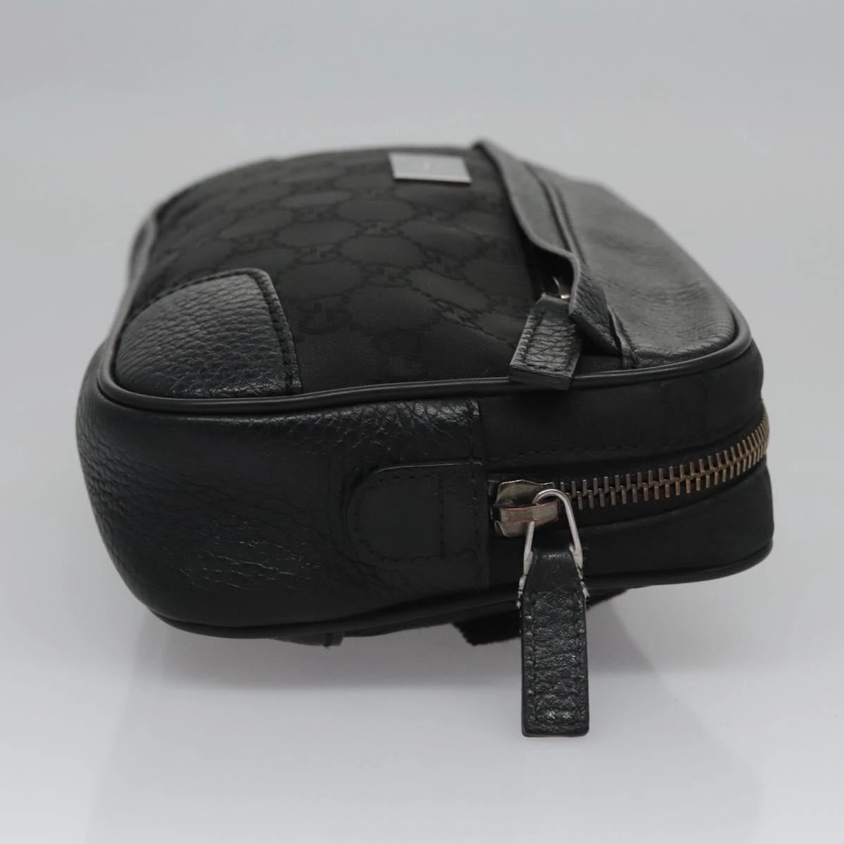 Gucci Gg Canvas Black Canvas Shoulder Bag ()