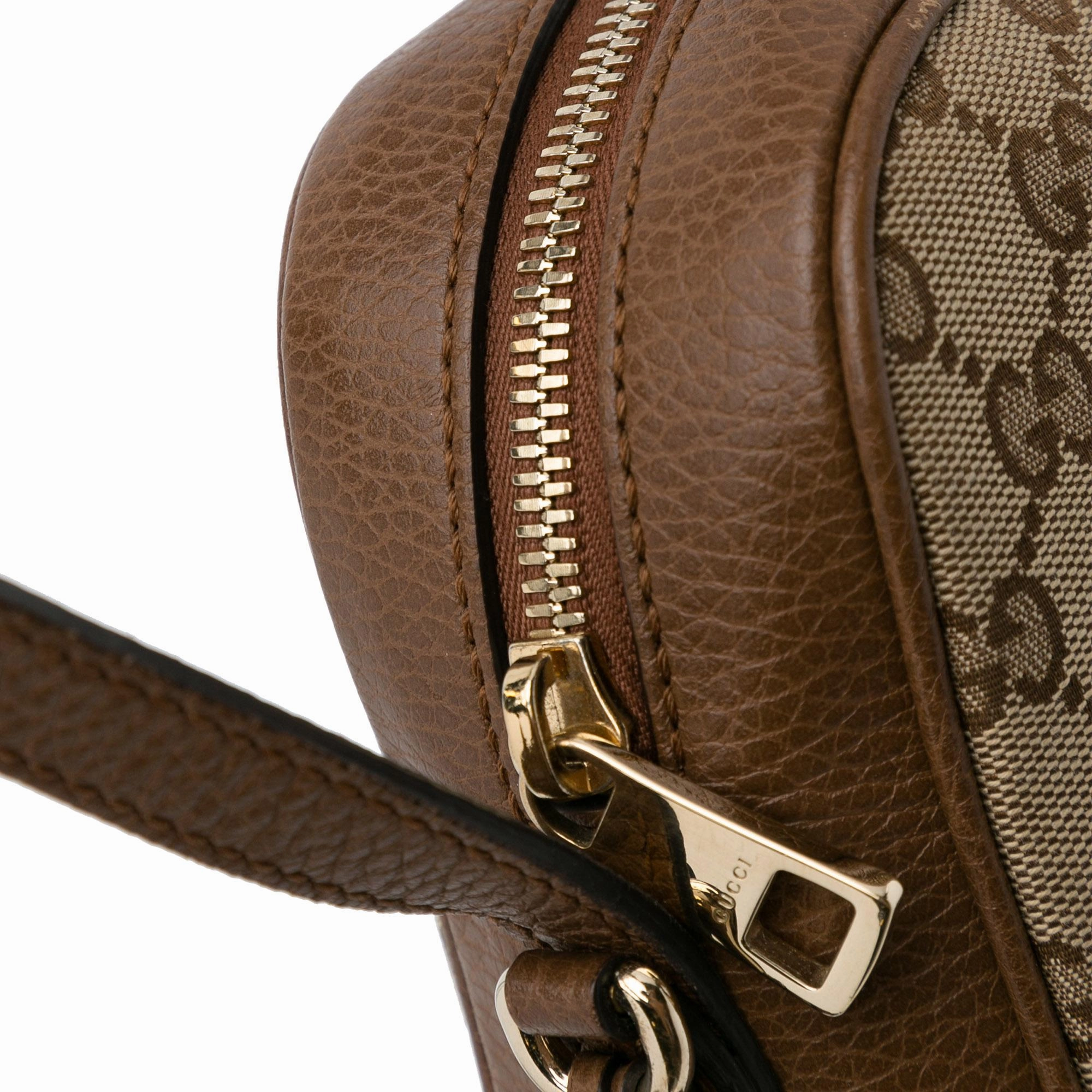 Gucci GG Canvas Bree Crossbody (SHG-B1VoWA)