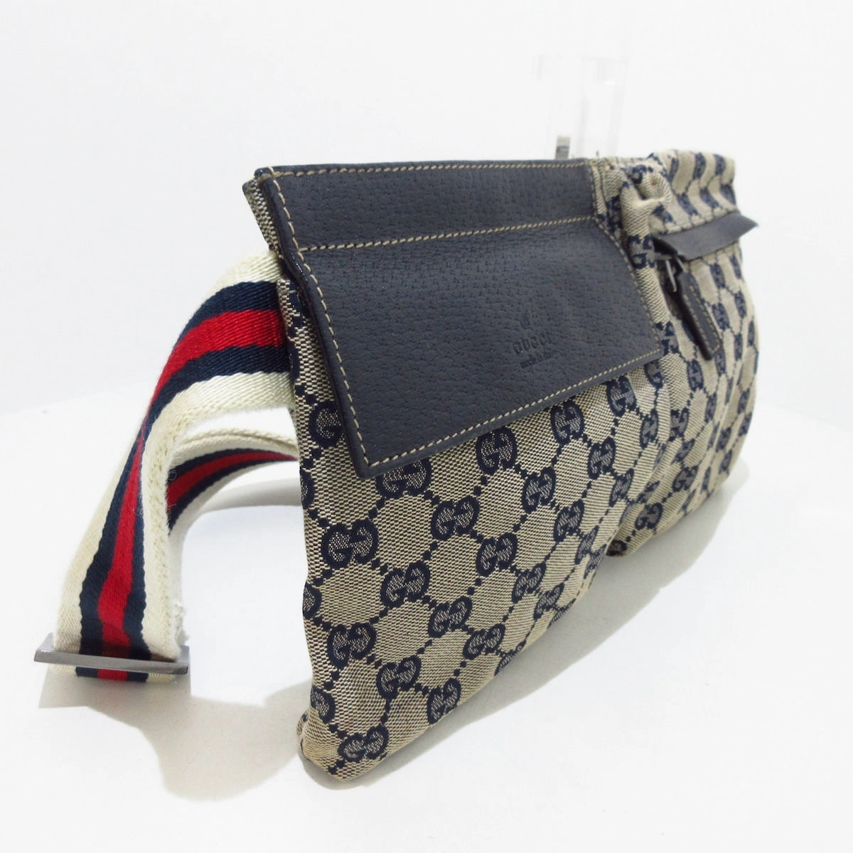 Gucci Gg Canvas  Canvas Shoulder Bag ()