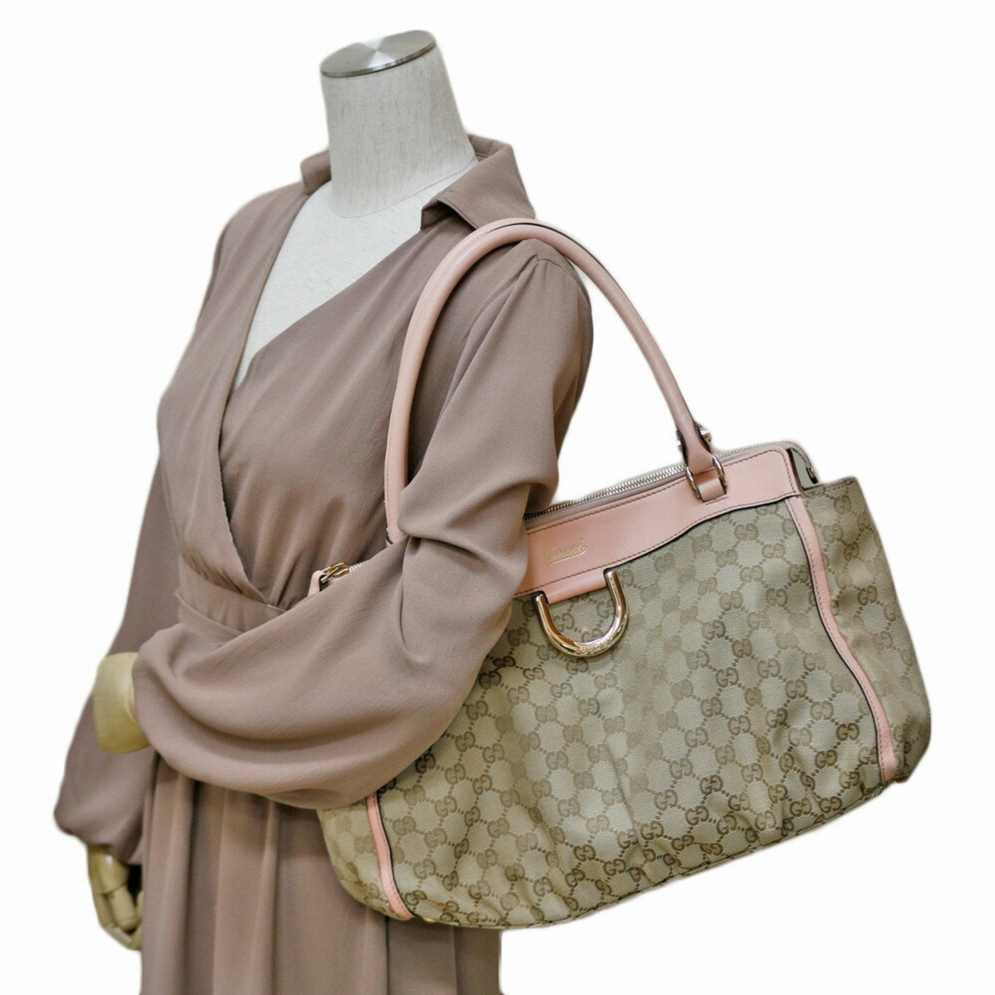 Gucci Gg Canvas  Canvas Shoulder Bag ()