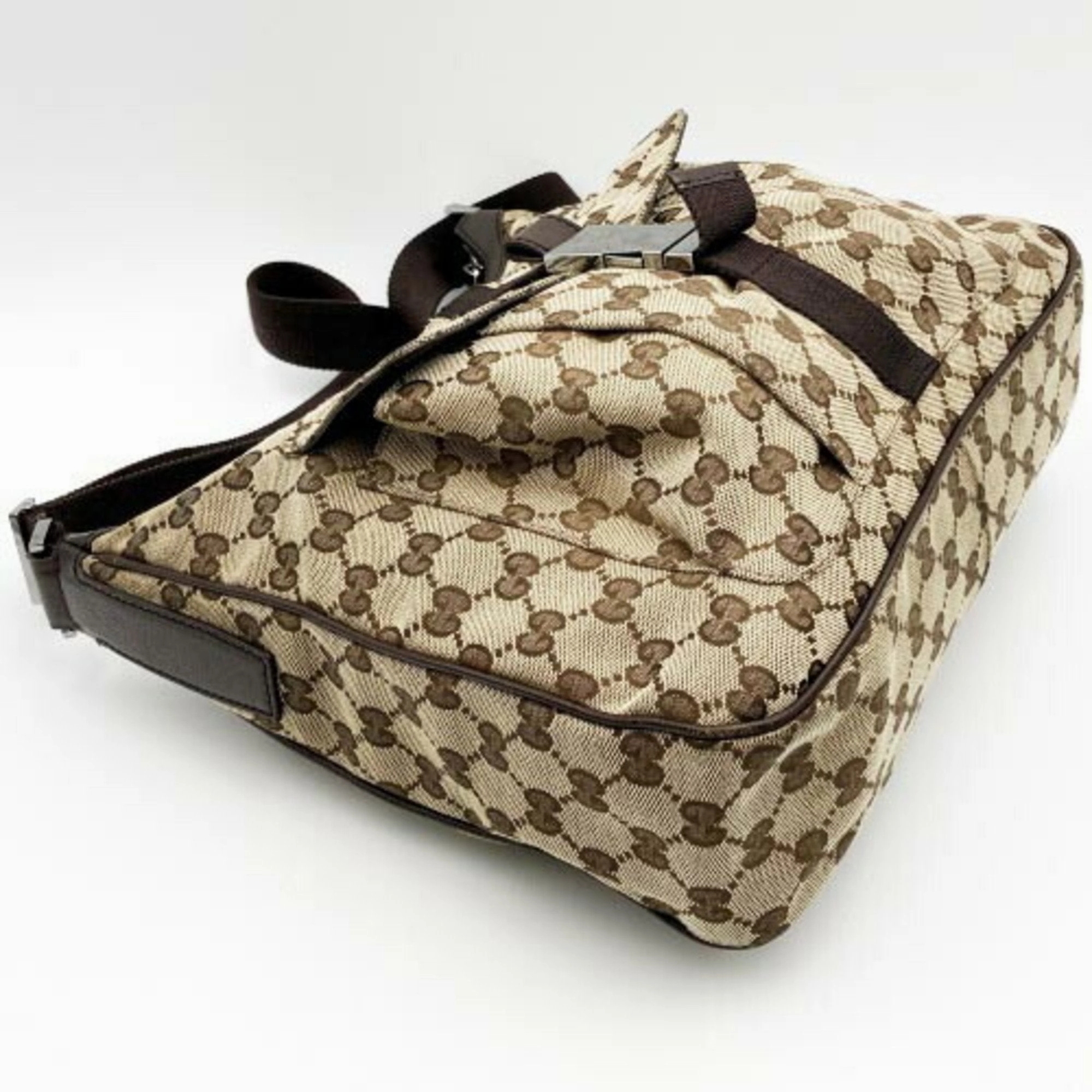 Gucci Gg Canvas  Canvas Shoulder Bag ()