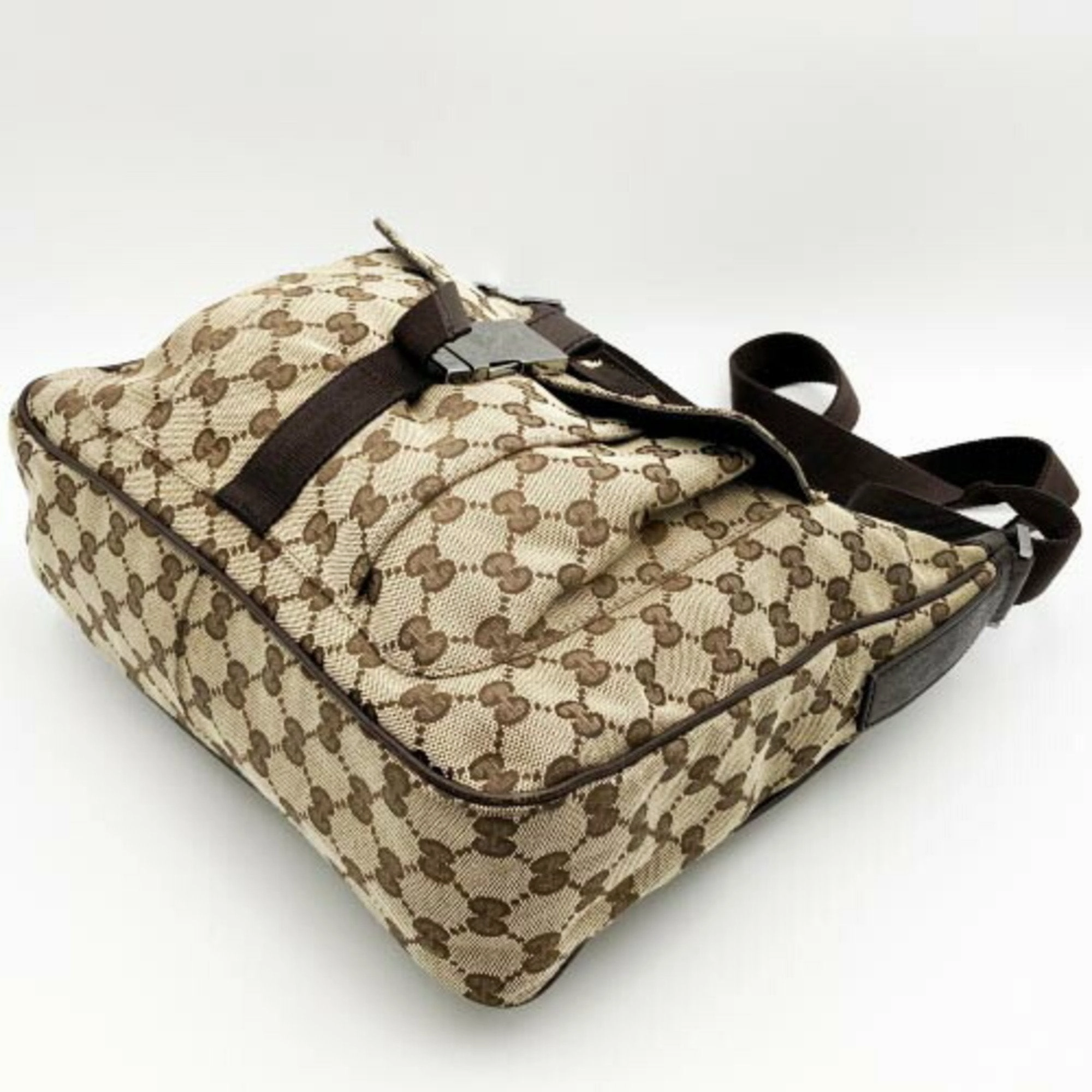 Gucci Gg Canvas  Canvas Shoulder Bag ()