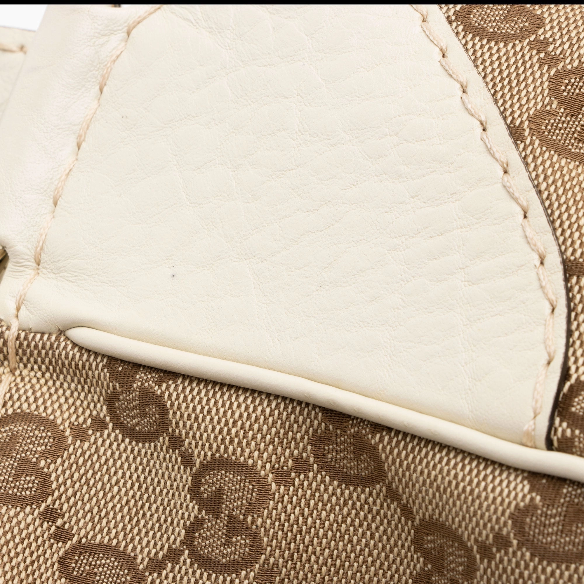 Gucci GG Canvas Charlotte Shoulder Bag (SHF-ouzd2v)