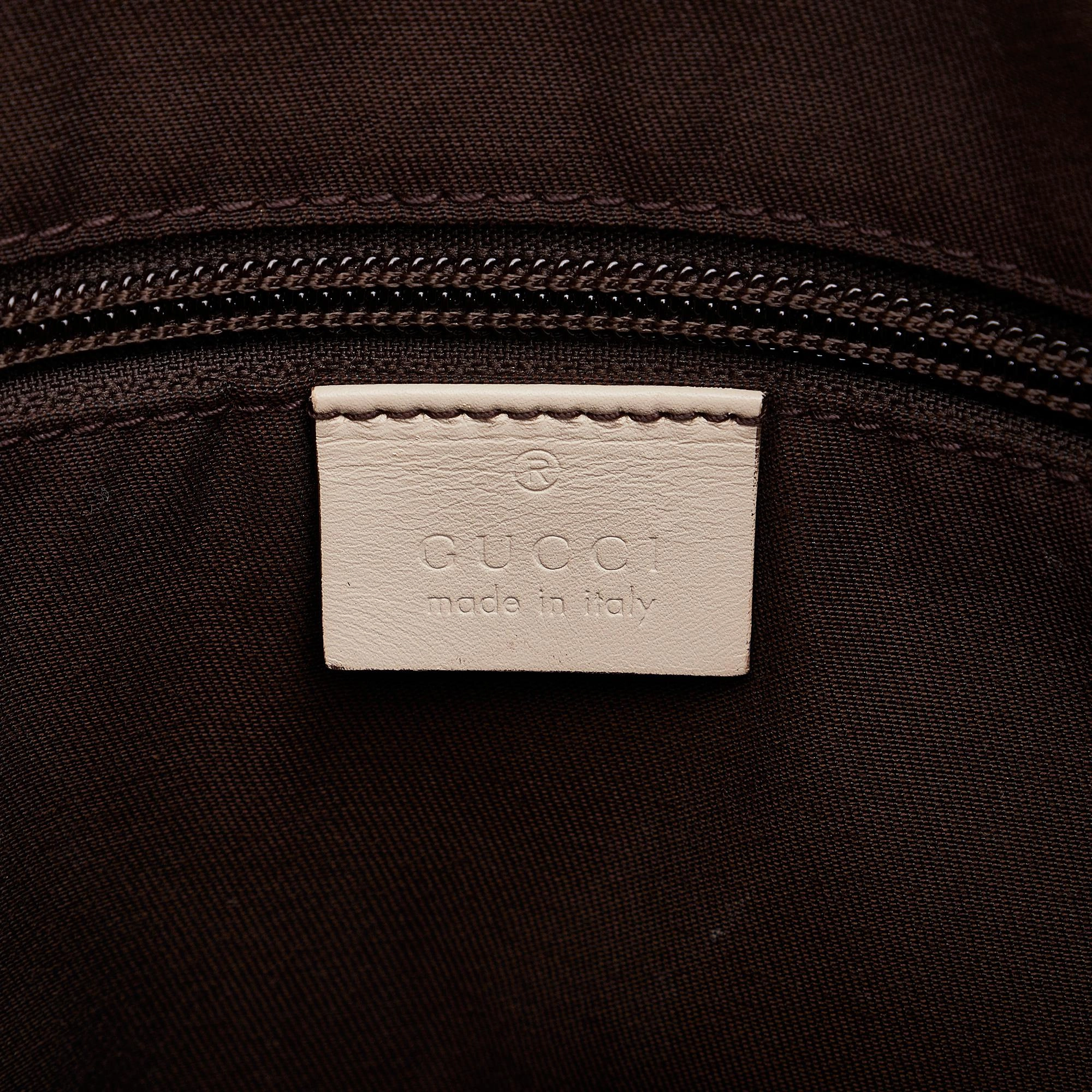 Gucci GG Canvas Crossbody Bag (SHG-keKDFG)