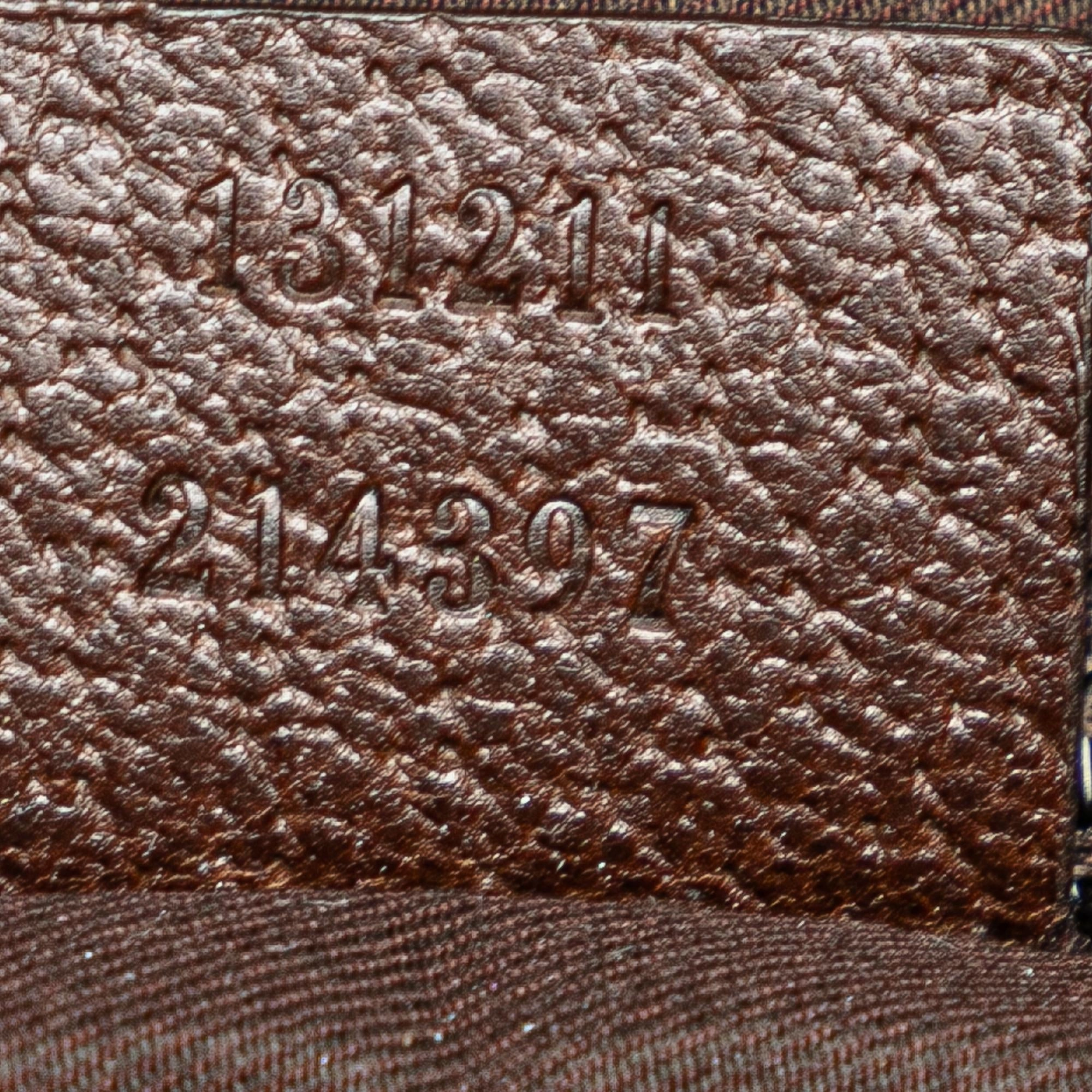 Gucci GG Canvas Crossbody (SHG-cCFg9P)
