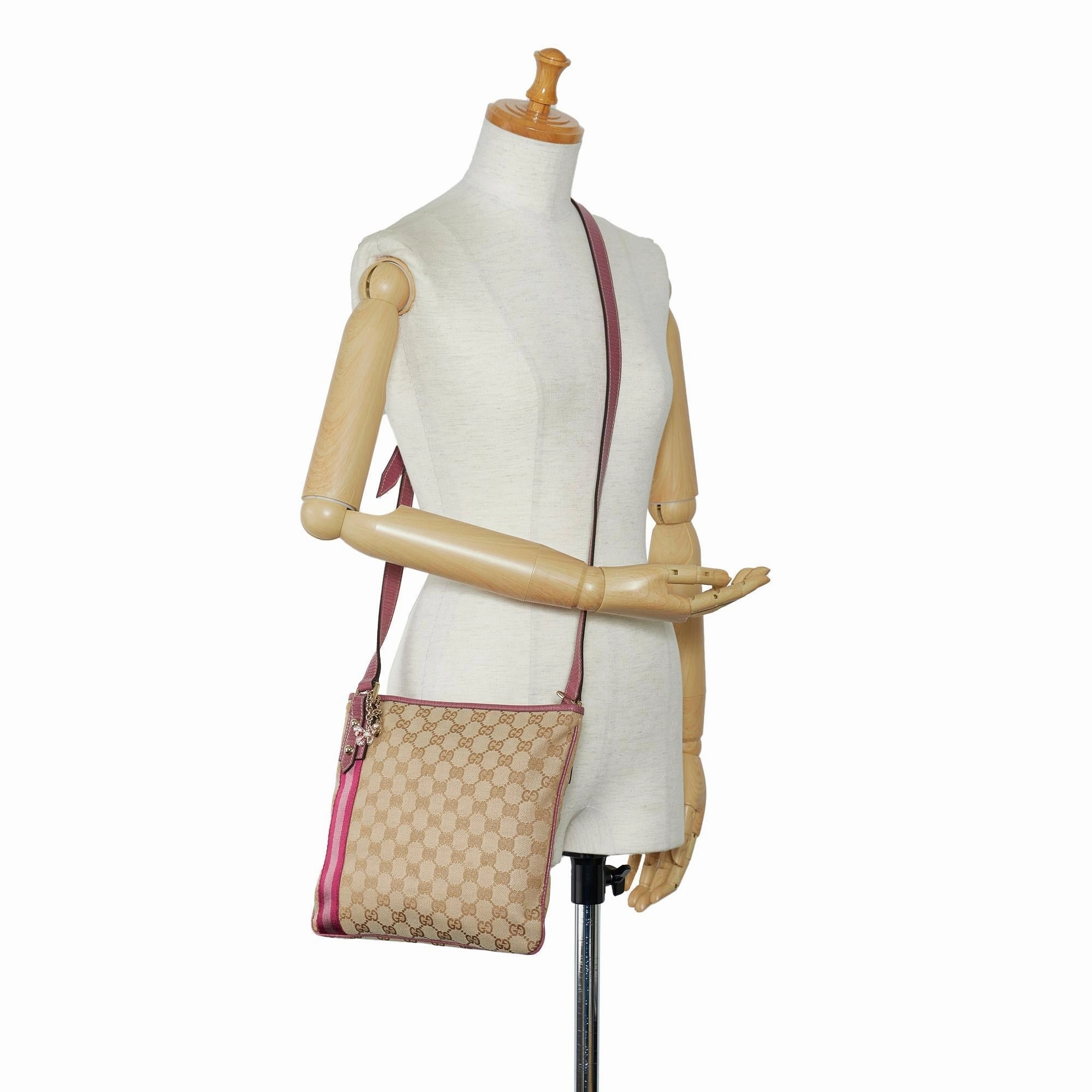 Gucci GG Canvas Jolicoeur Crossbody (SHG-HdKVjm)