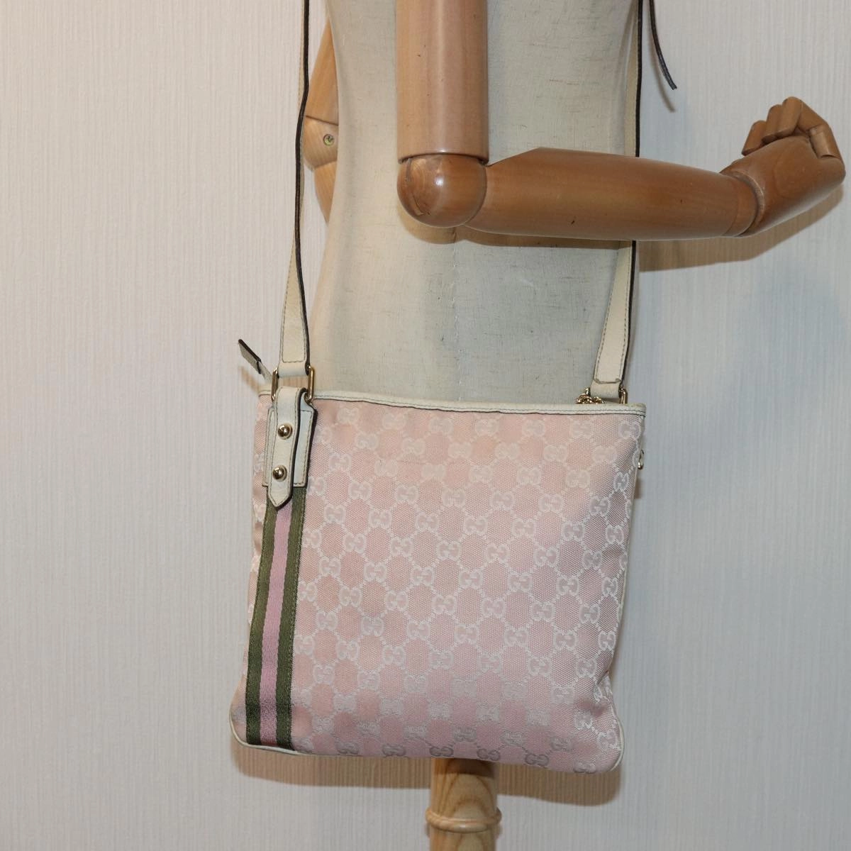 GUCCI GG Canvas Sherry Line Shoulder Bag Pink Gold khaki 144388  am6743