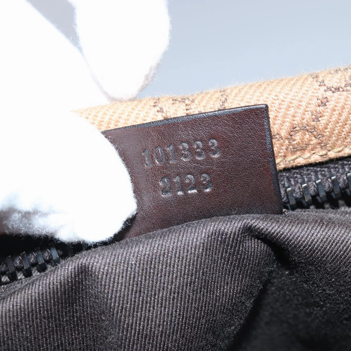 GUCCI GG Canvas Shoulder Bag Beige 101333  82099
