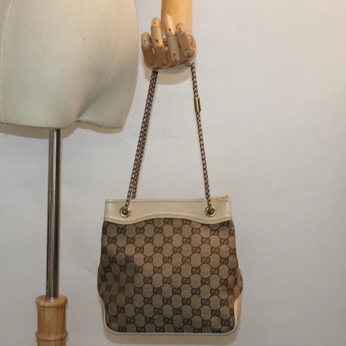 GUCCI GG Canvas Shoulder Bag Beige 109143  78342