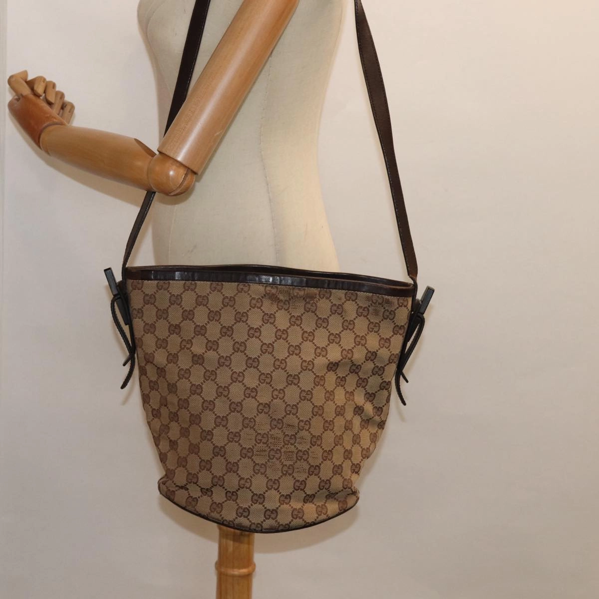 GUCCI GG Canvas Shoulder Bag Beige Brown Silver 106240  85726