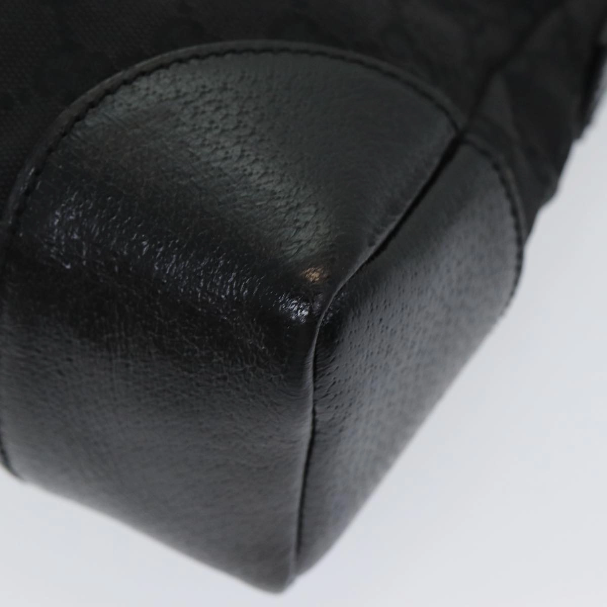 GUCCI GG Canvas Shoulder Bag Black  ep5103