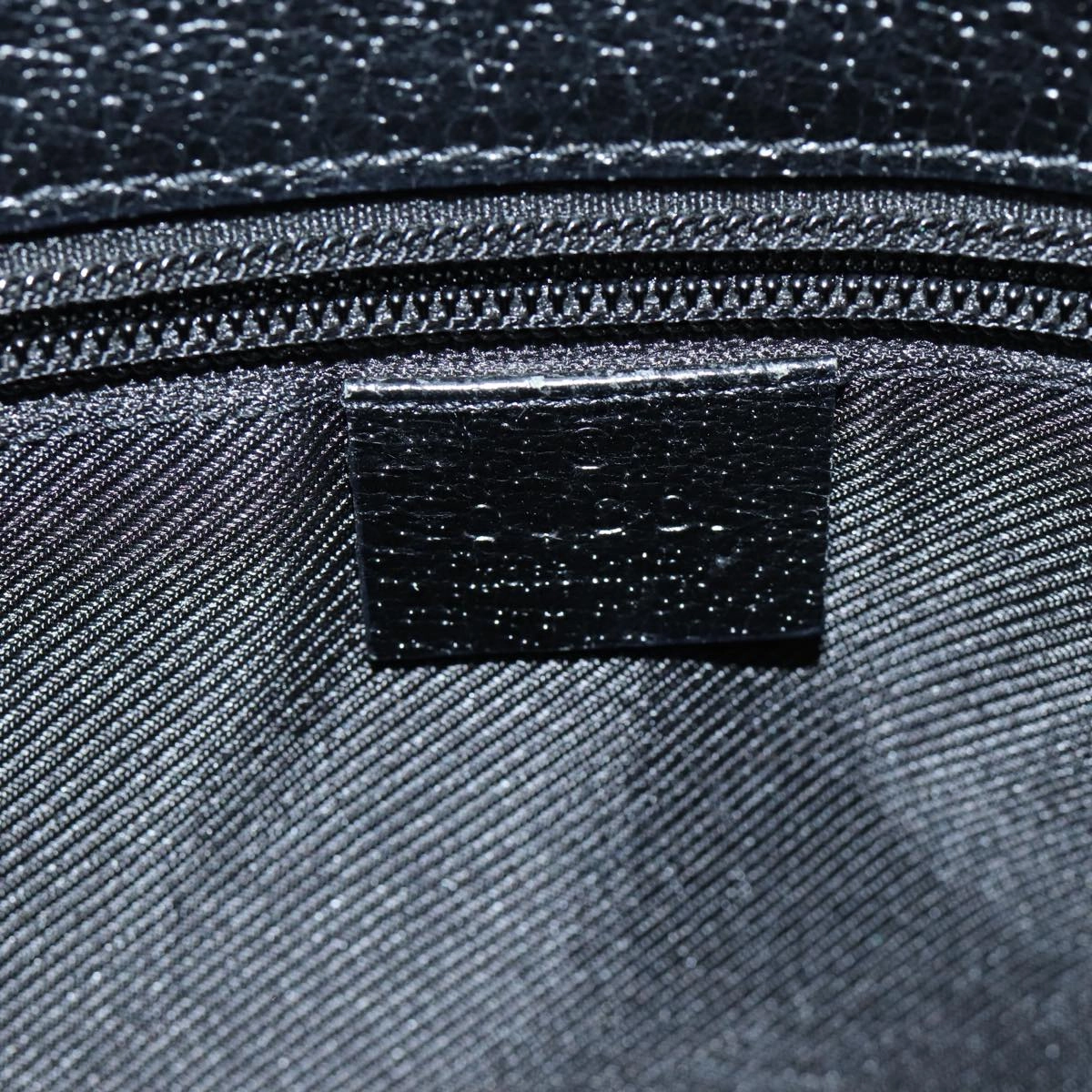GUCCI GG Canvas Shoulder Bag Black  ep5103