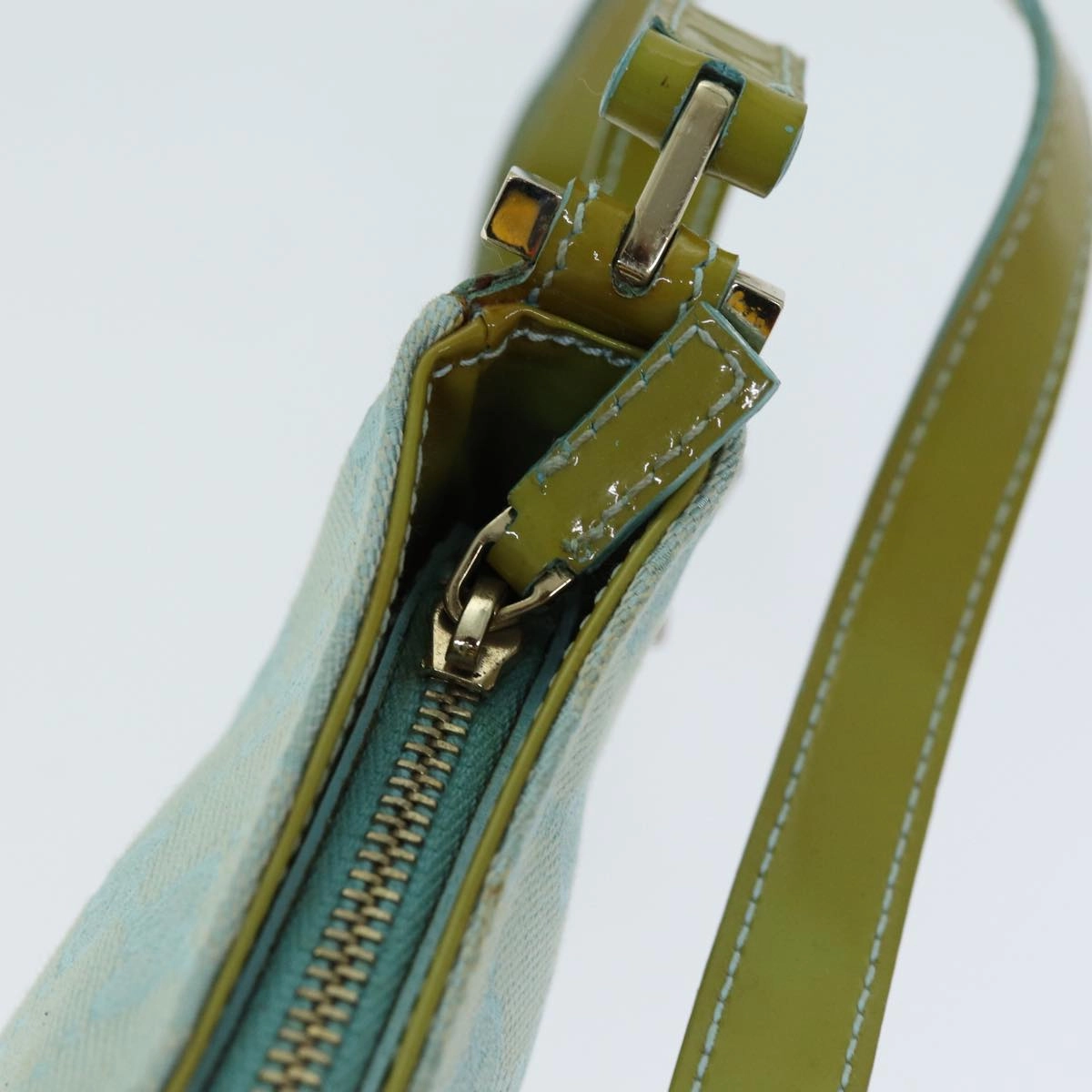 GUCCI GG Canvas Shoulder Bag Light Blue 001 4152  82144