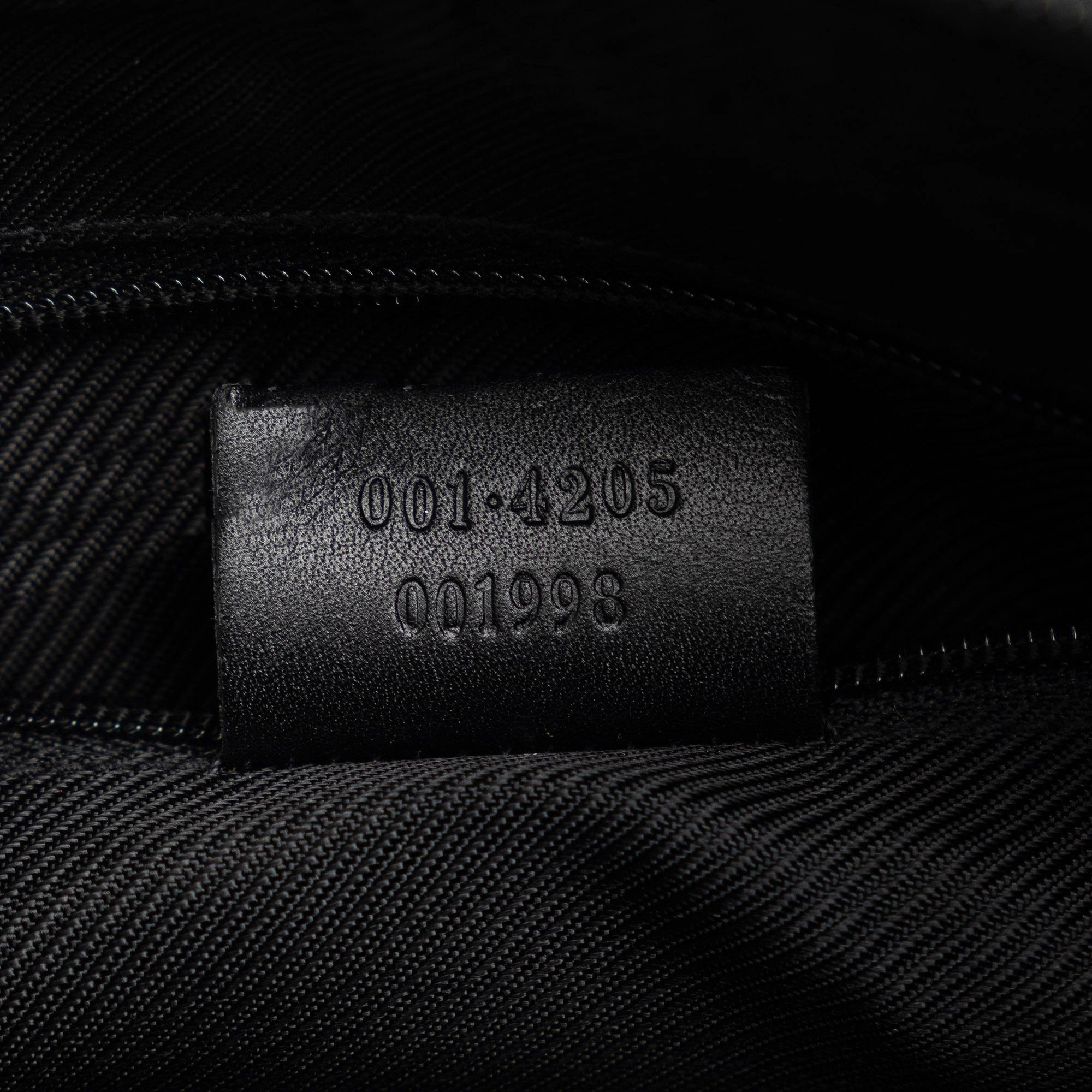 Gucci GG Canvas Shoulder Bag (SHG-VwA6iV)