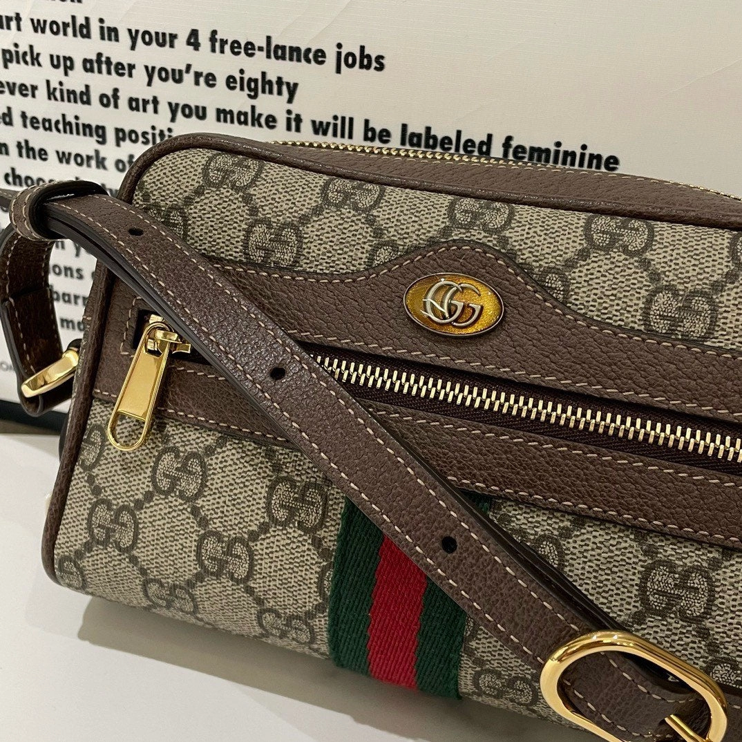 Gucci GG Supreme Camera Bag Beige Canvas Crossbody #12090