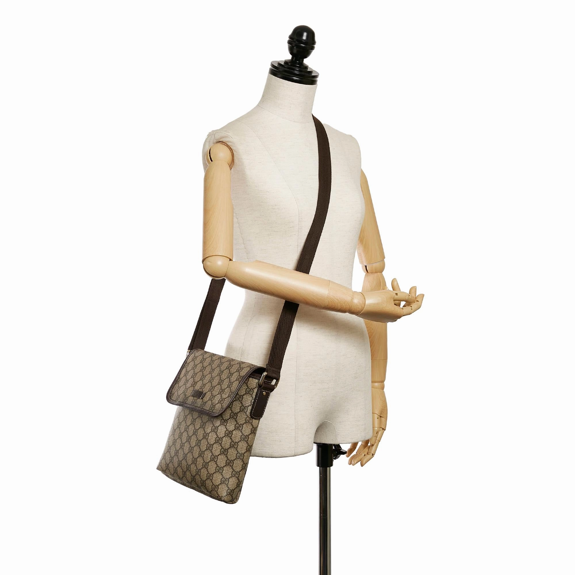 Gucci GG Supreme Crossbody Bag (SHG-31591)