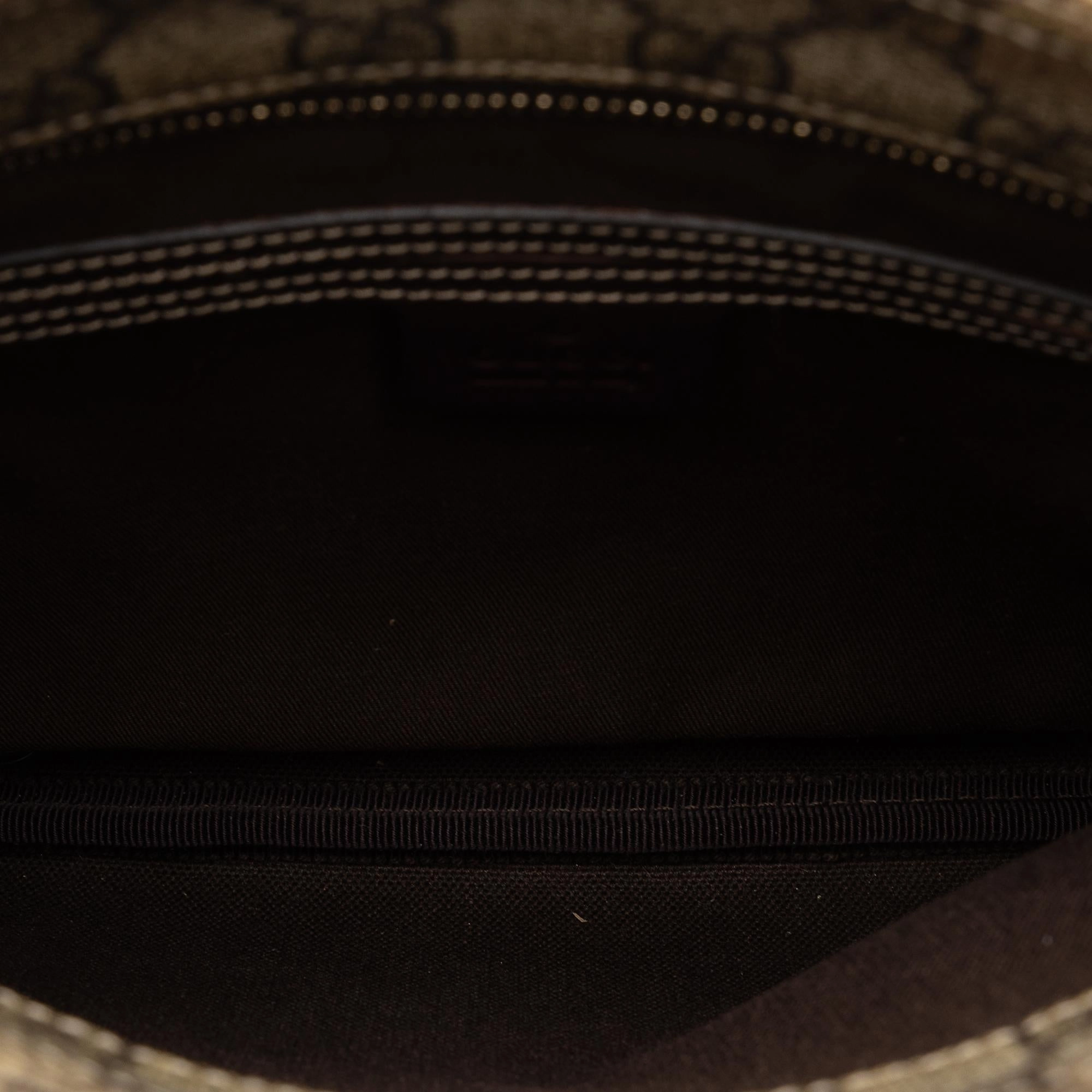 Gucci GG Supreme Crossbody Bag (SHG-7iiJry)
