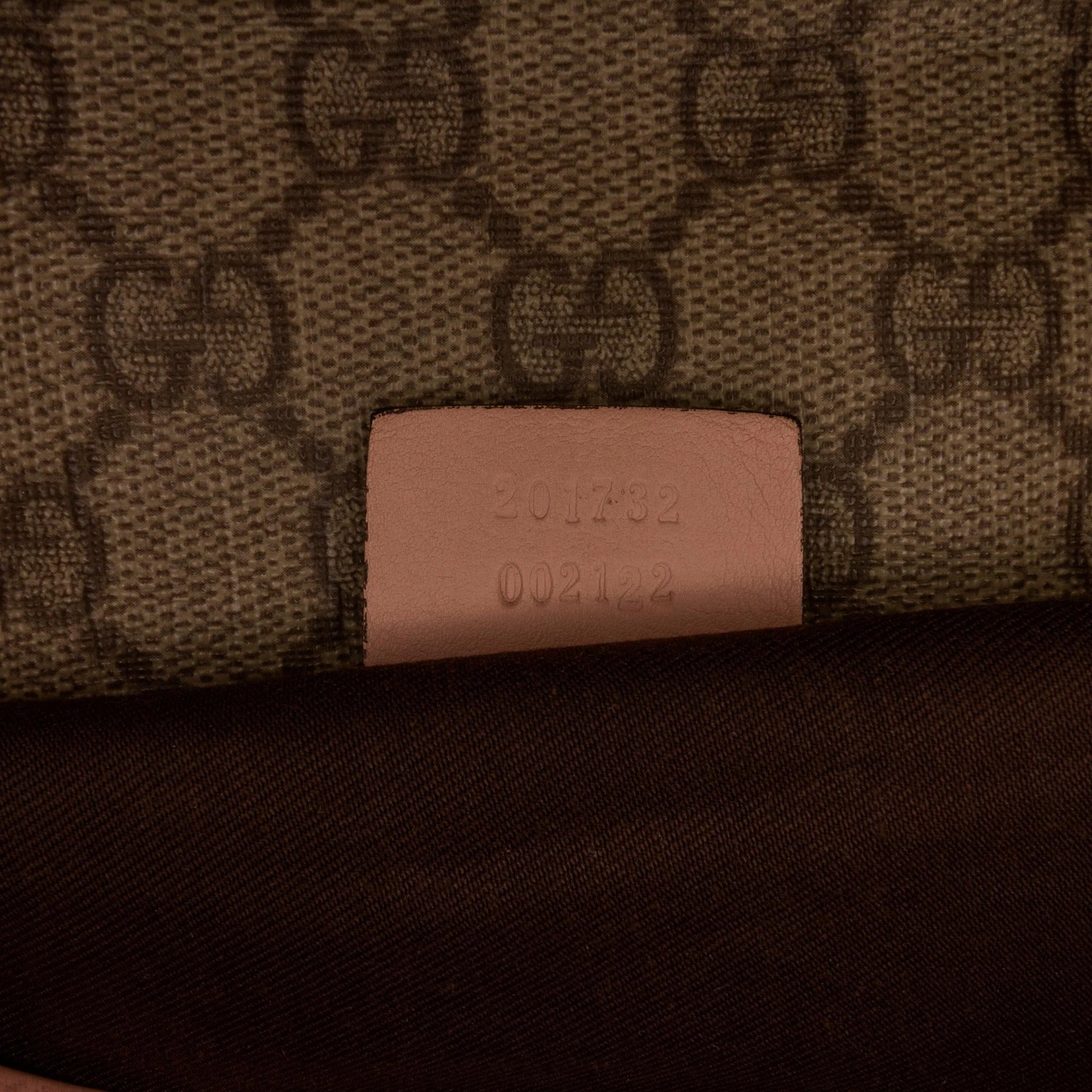 Gucci GG Supreme Crossbody Bag (SHG-blAQvN)
