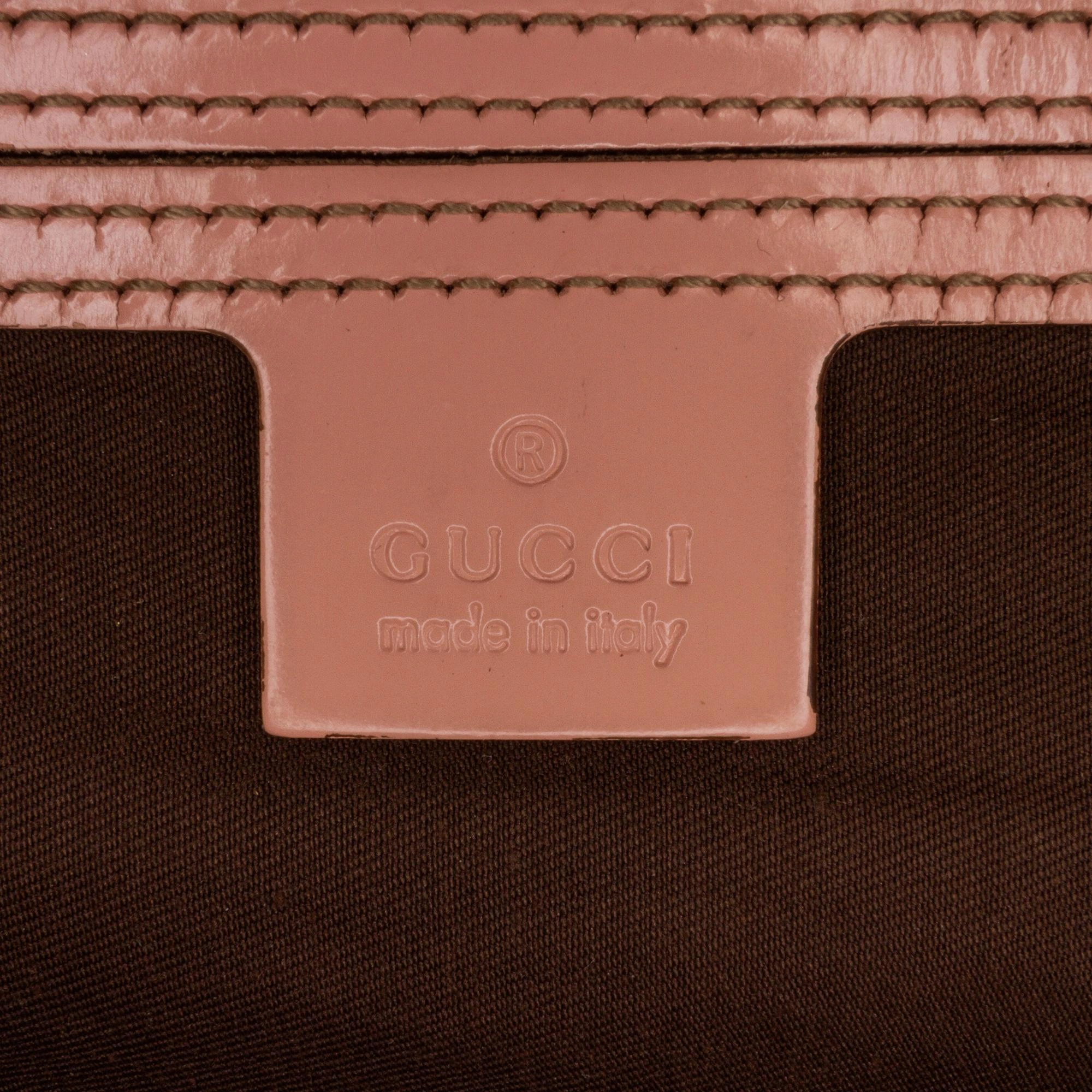 Gucci GG Supreme Crossbody Bag (SHG-blAQvN)