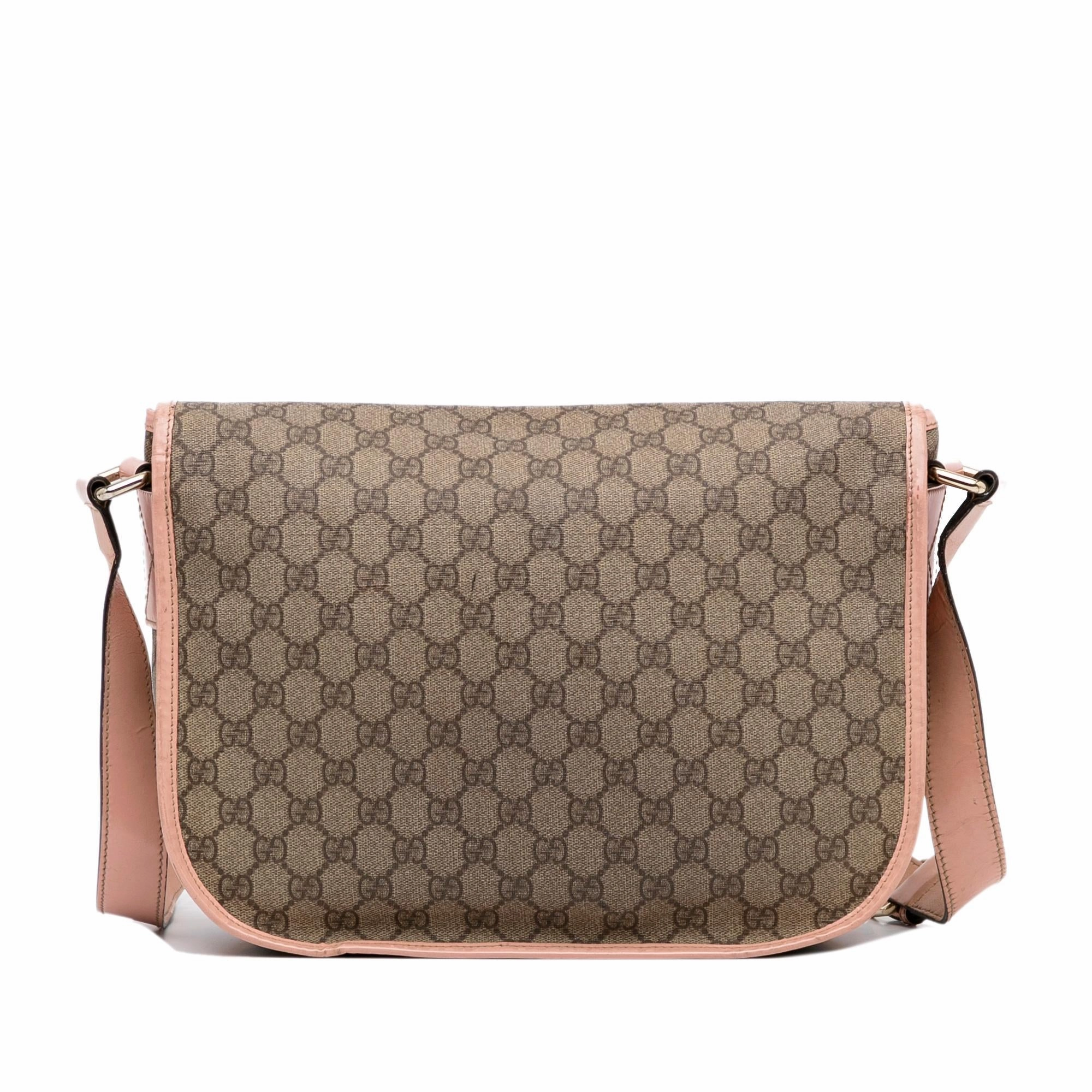 Gucci GG Supreme Crossbody Bag (SHG-blAQvN)