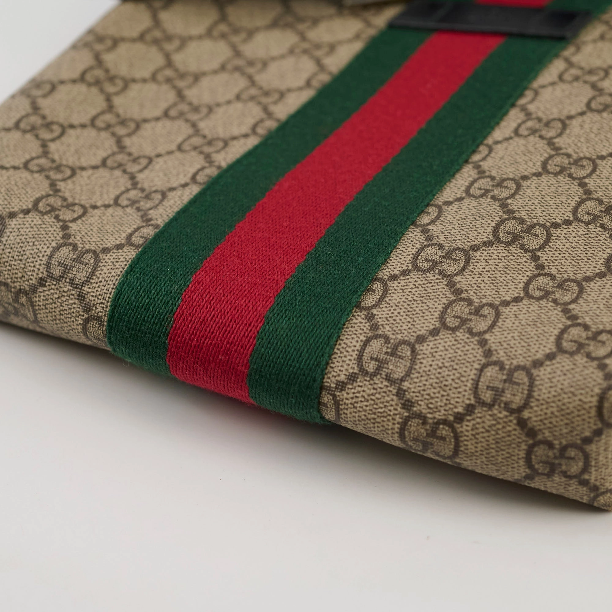 Gucci GG Supreme Messenger Bag