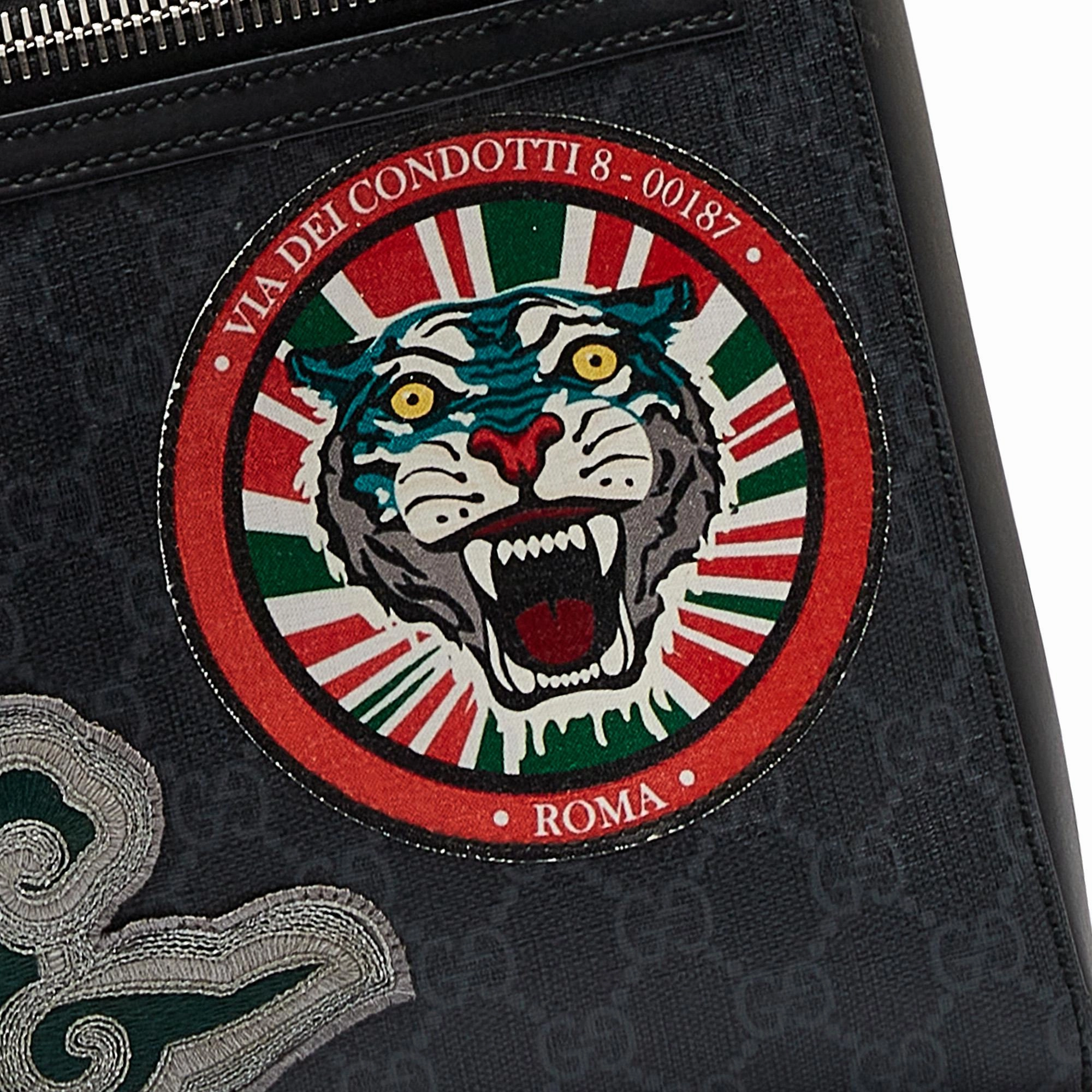 Gucci GG Supreme Night Courier Crossbody (SHG-B87ymk)