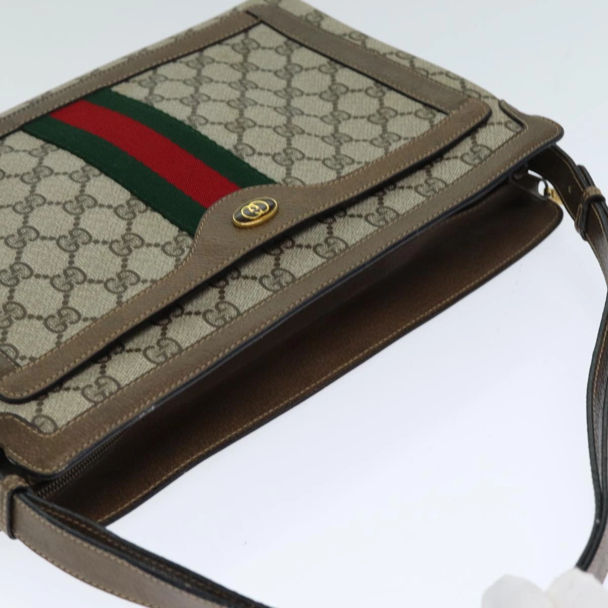 Gucci Gg Supreme Shoulder Bag