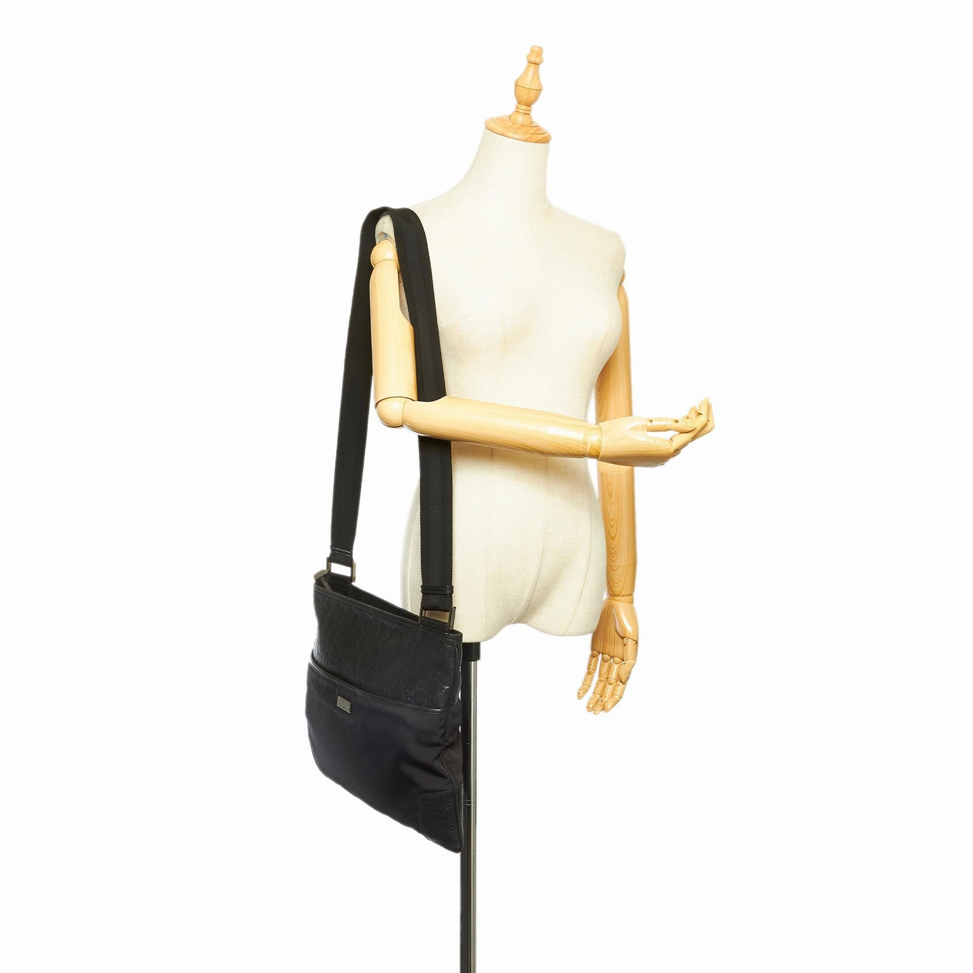 Gucci Guccissima Crossbody Bag (SHG-31679)