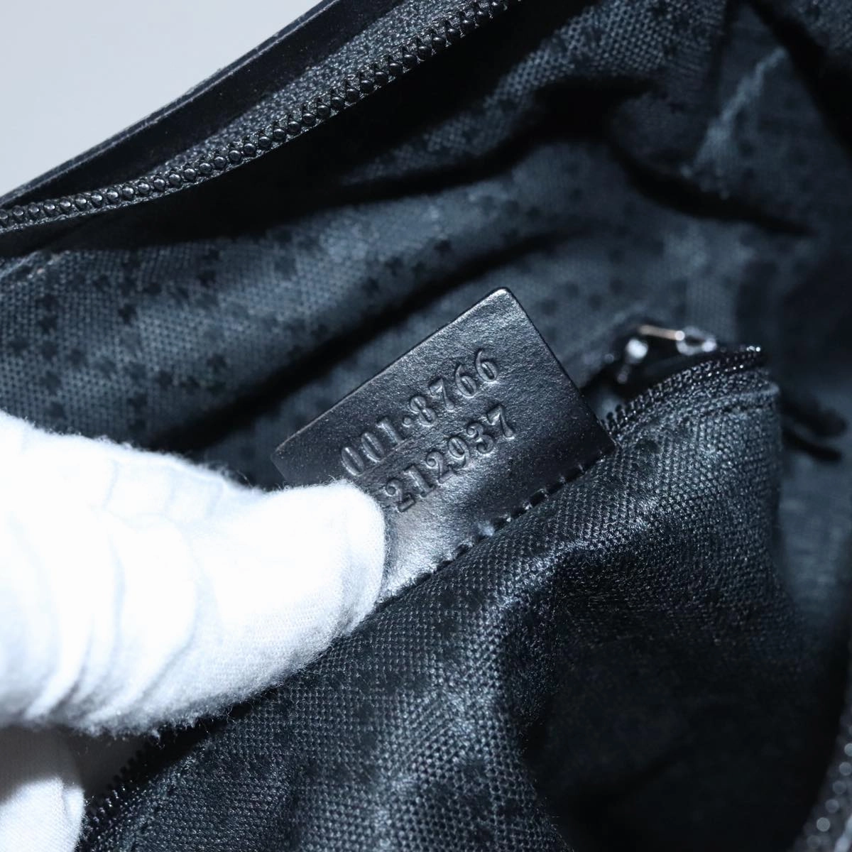 Gucci Hobo Black Canvas Shoulder Bag ()