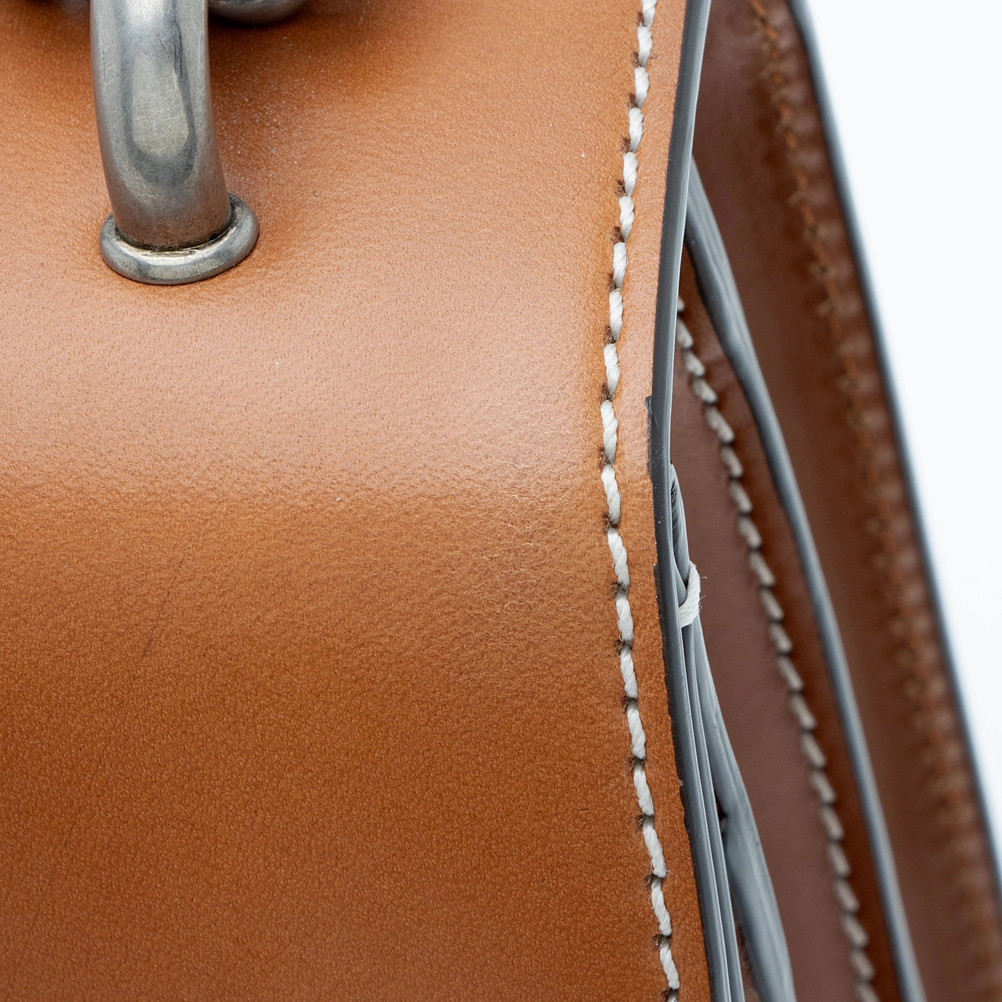 Gucci Leather Dionysus Small Shoulder Bag (SHF-3rqwnQ)