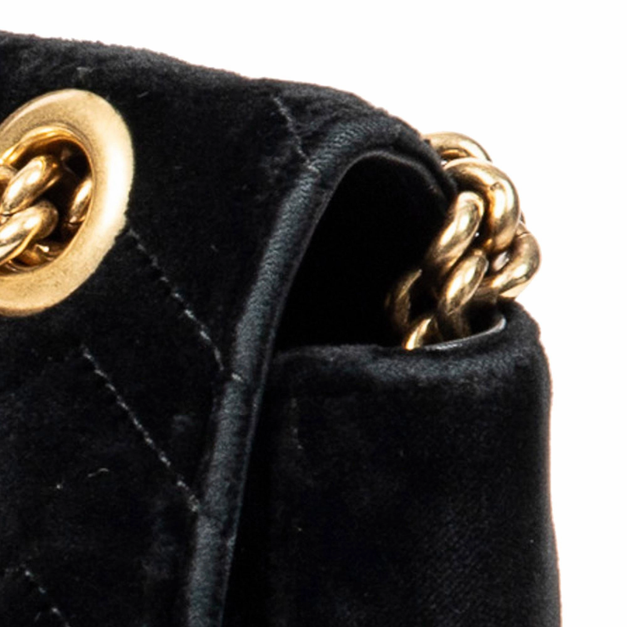 Gucci Medium GG Marmont Embroidered Matelasse Velvet Crossbody (SHG-0BOHzd)