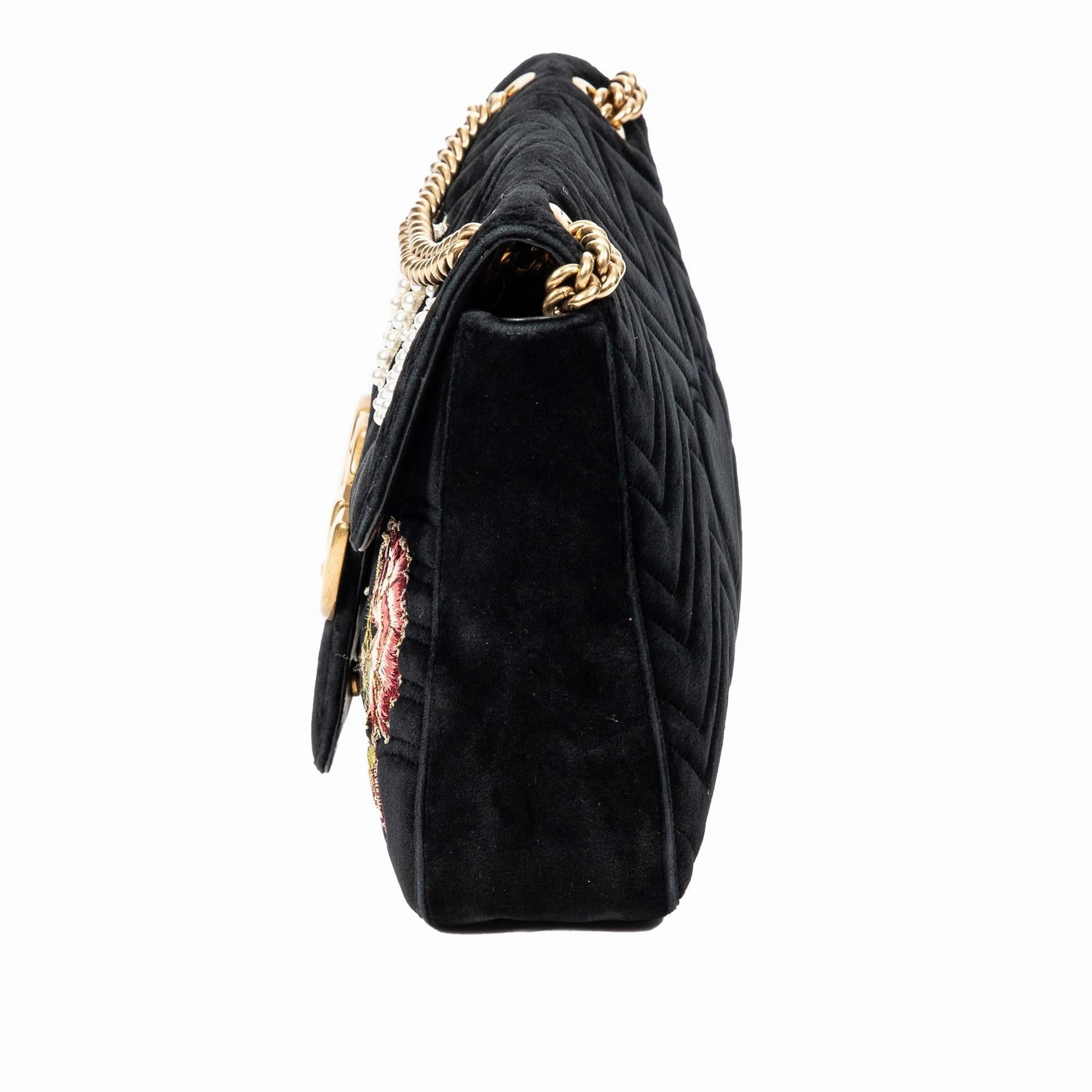 Gucci Medium GG Marmont Embroidered Matelasse Velvet Crossbody (SHG-0BOHzd)