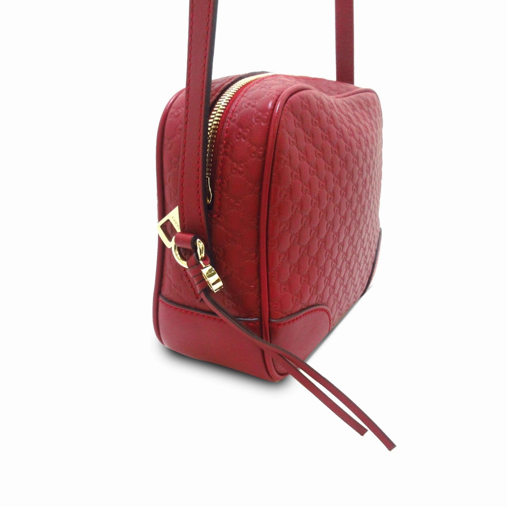 Gucci Microguccissima Bree Crossbody Bag (SHG-hmK7hS)