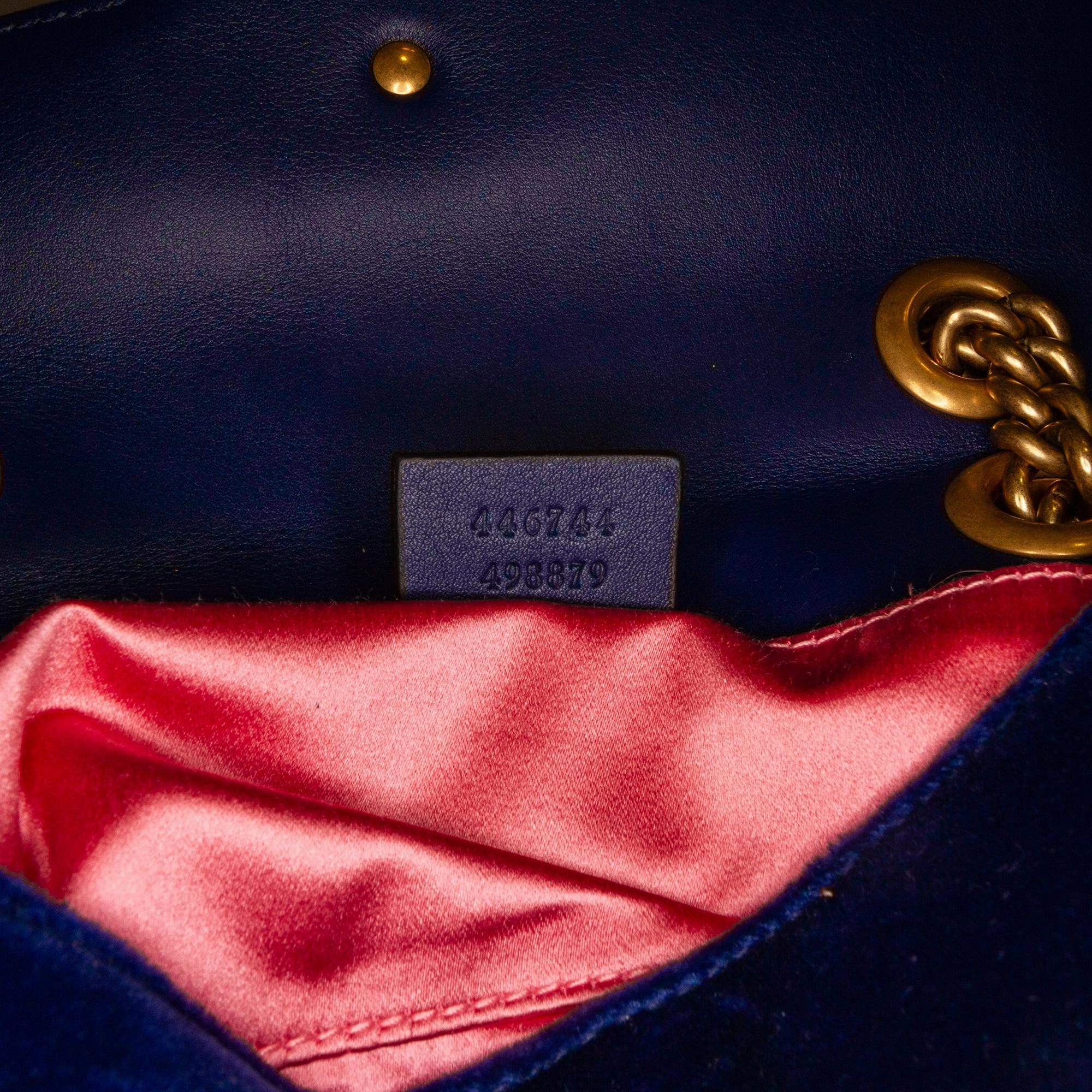 Gucci Mini GG Marmont Matelasse Velvet Crossbody (SHG-pu0QJn)