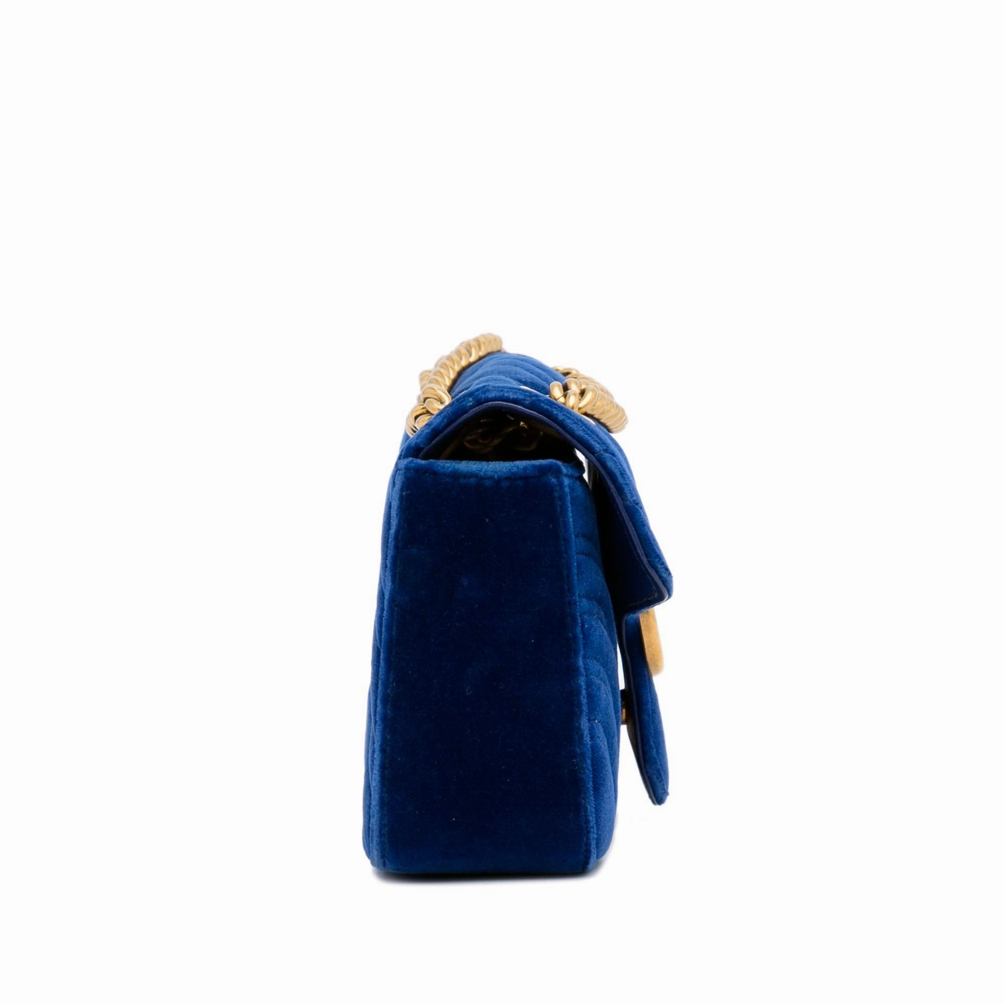 Gucci Mini GG Marmont Matelasse Velvet Crossbody (SHG-pu0QJn)