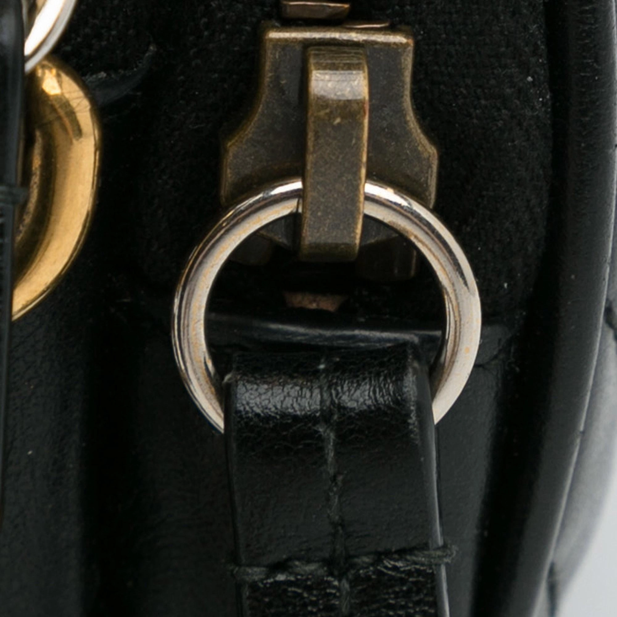 Gucci Mini GG Marmont Triple-Zip Crossbody Bag (SHG-dnjgun)