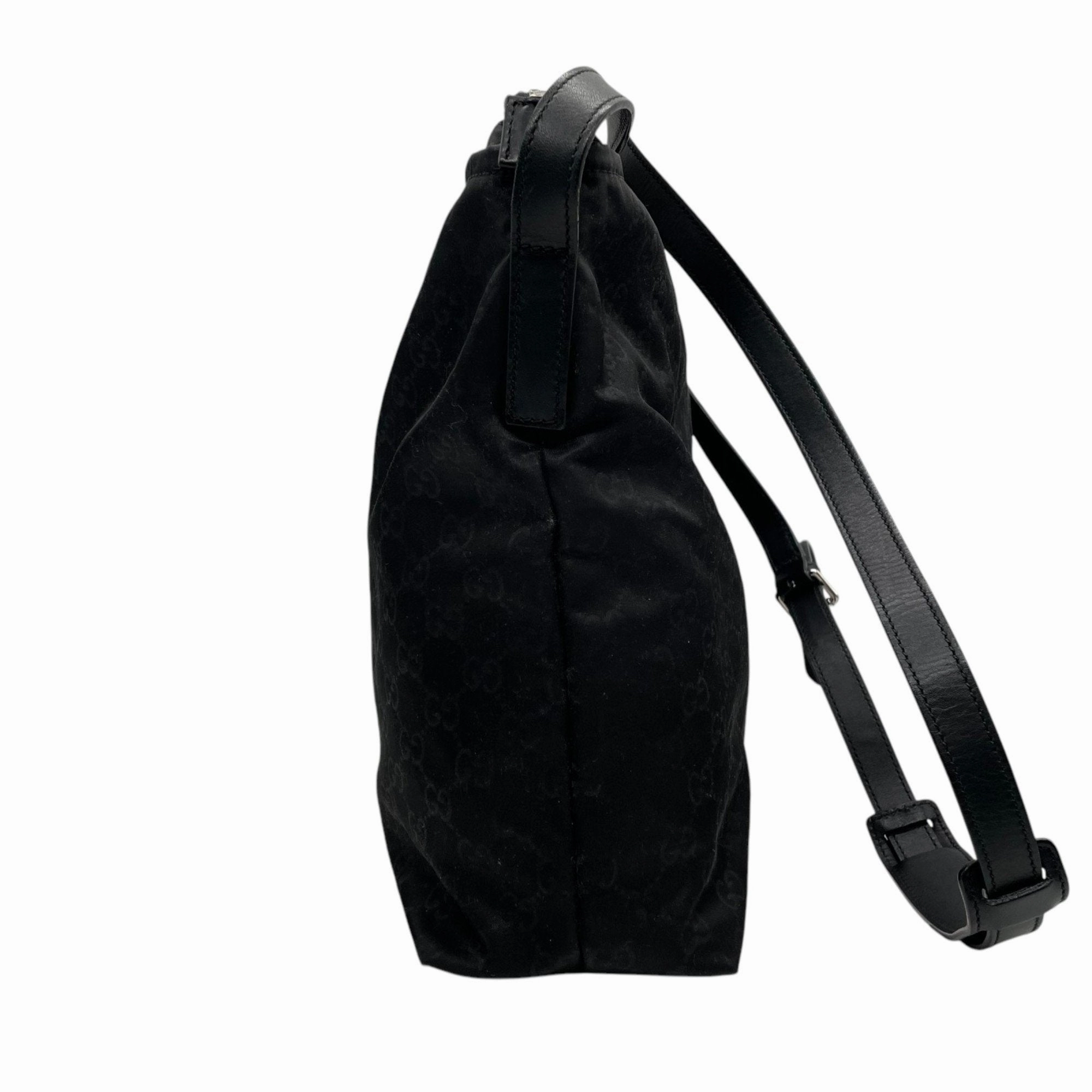 Gucci Nylon Leather Shoulder Bag (Pre-Owned)