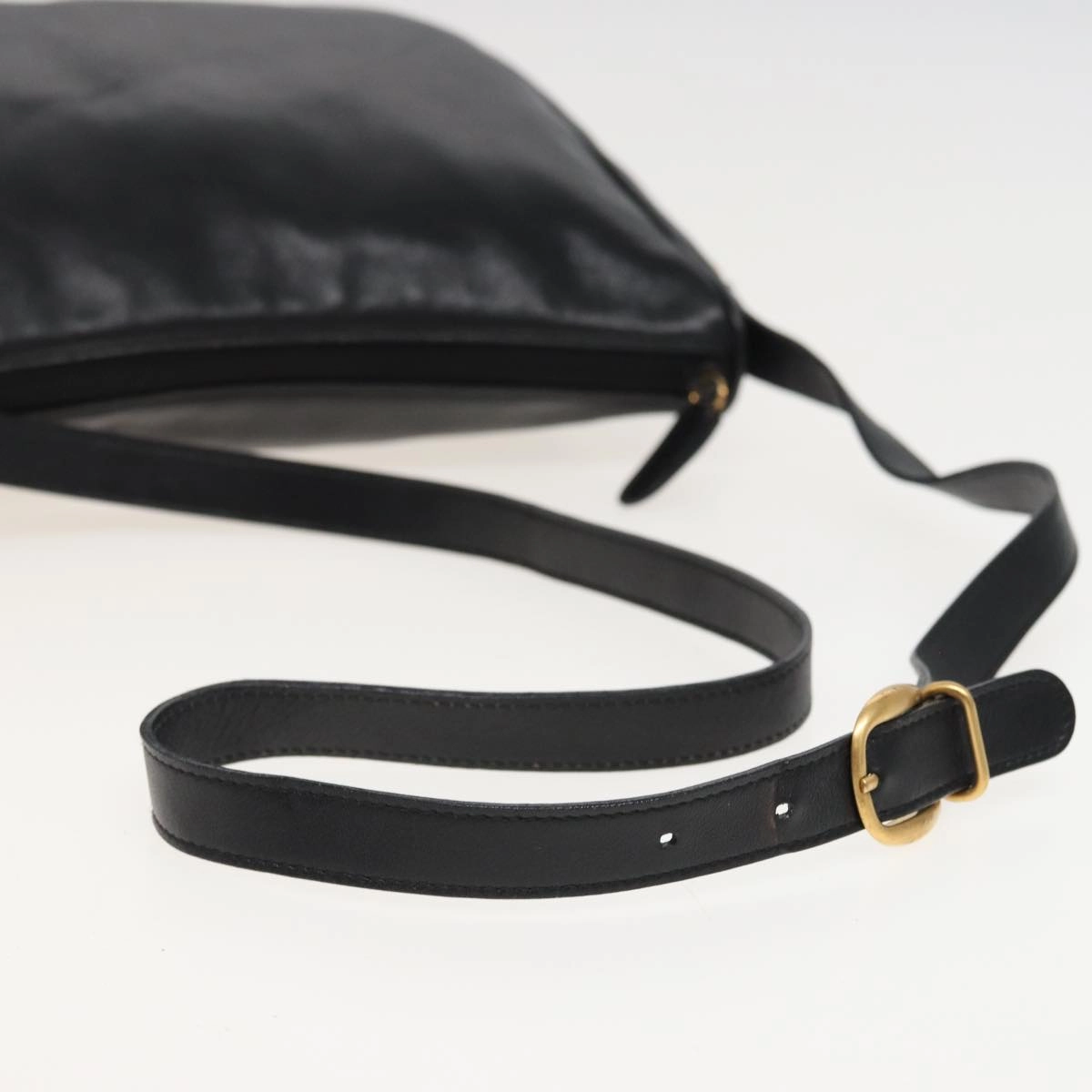 GUCCI Shoulder Bag Leather Black 001 2214 1687  81327