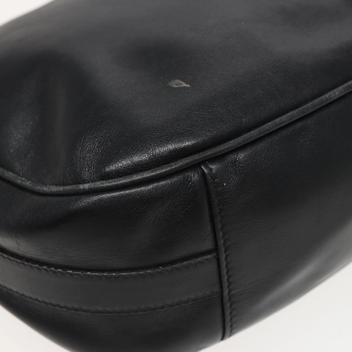 GUCCI Shoulder Bag Leather Black 001 2214 1687  81327