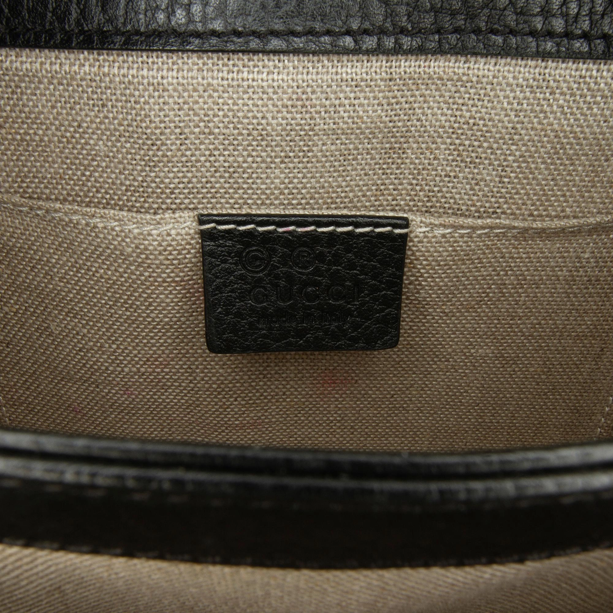 Gucci Small Dollar Interlocking G Crossbody (SHG-OTArpR)