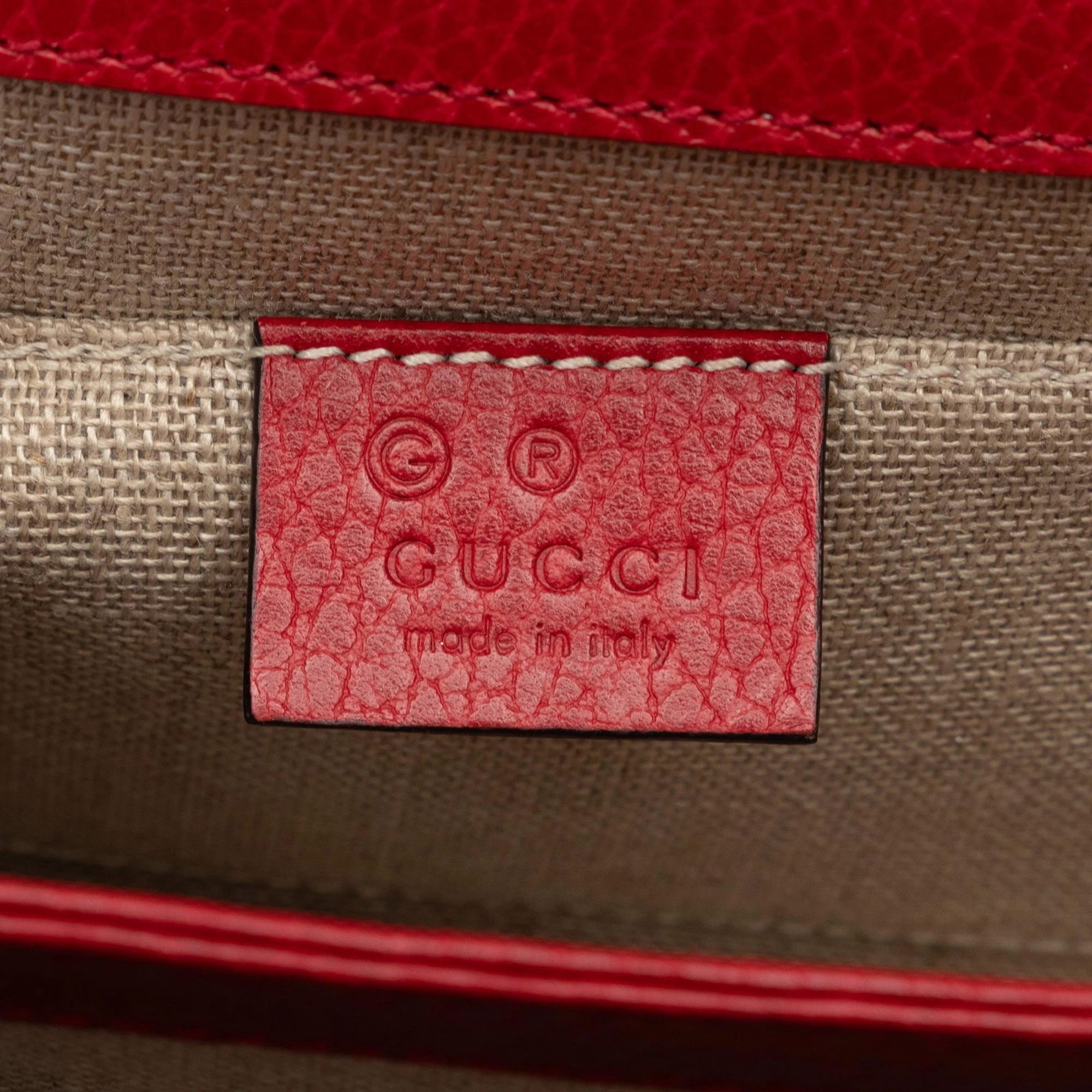 Gucci Small Dollar Interlocking G Crossbody (SHG-yGw40P)