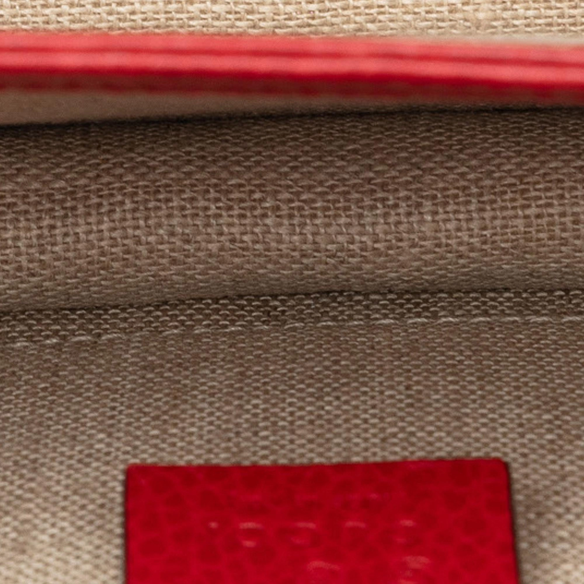 Gucci Small Dollar Interlocking G Crossbody (SHG-yGw40P)