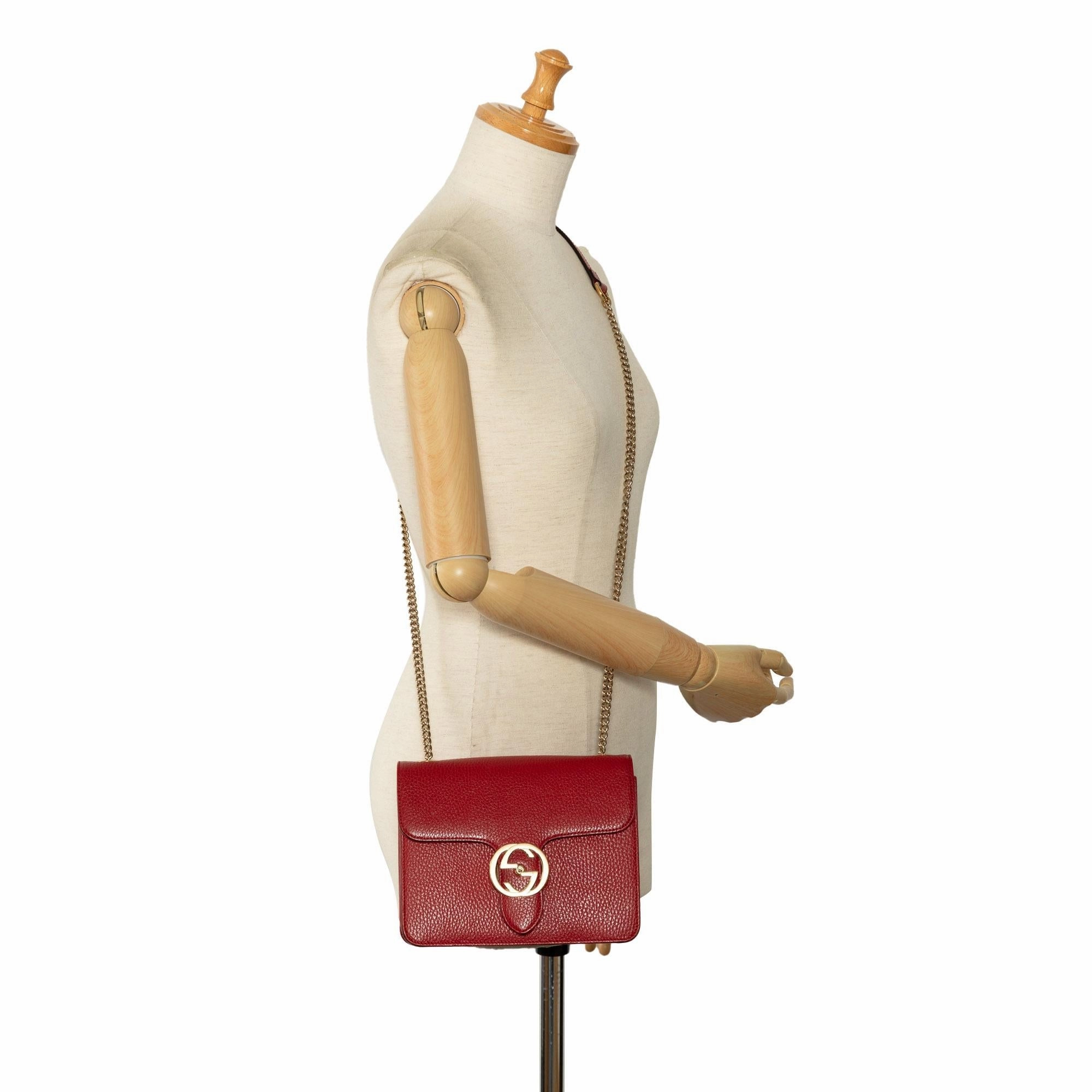 Gucci Small Dollar Interlocking G Crossbody (SHG-yGw40P)