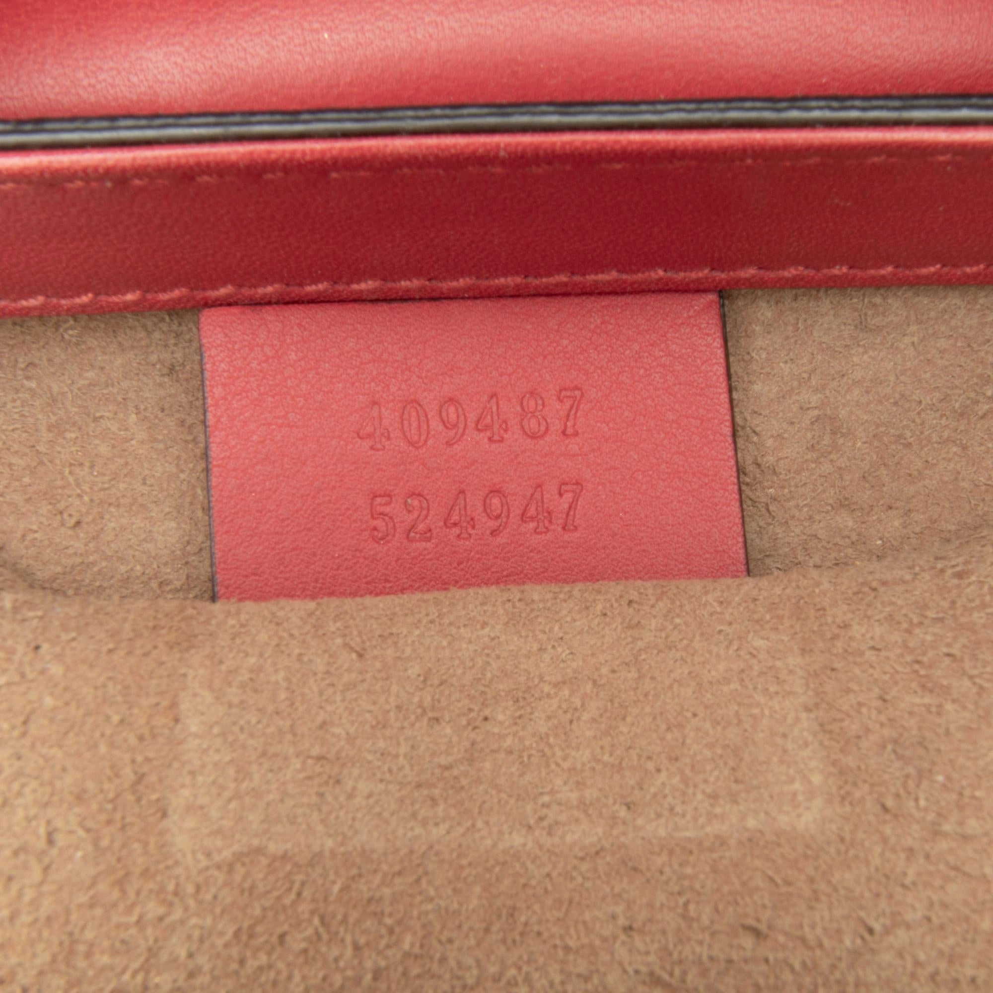 Gucci Small GG Supreme Padlock Crossbody Bag (SHG-UWsLXV)