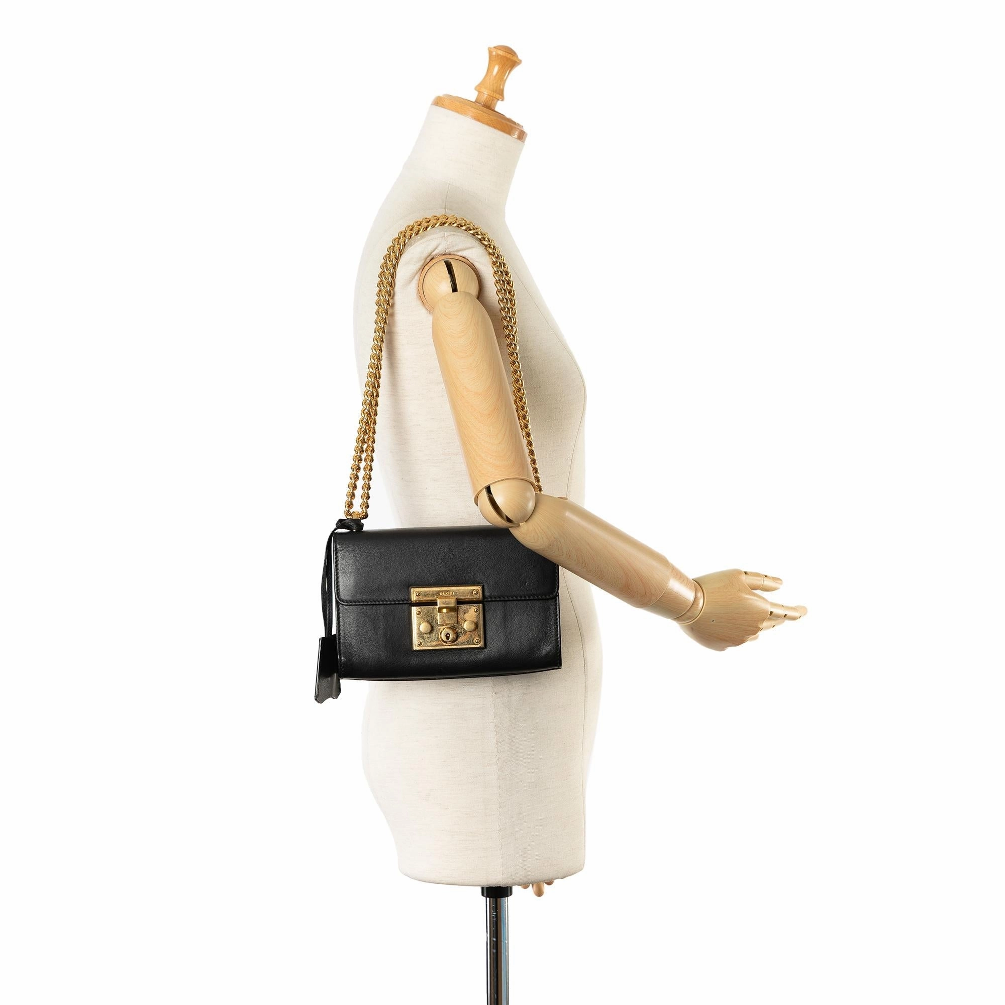 Gucci Small Leather Padlock Crossbody Bag (SHG-QBobEP)