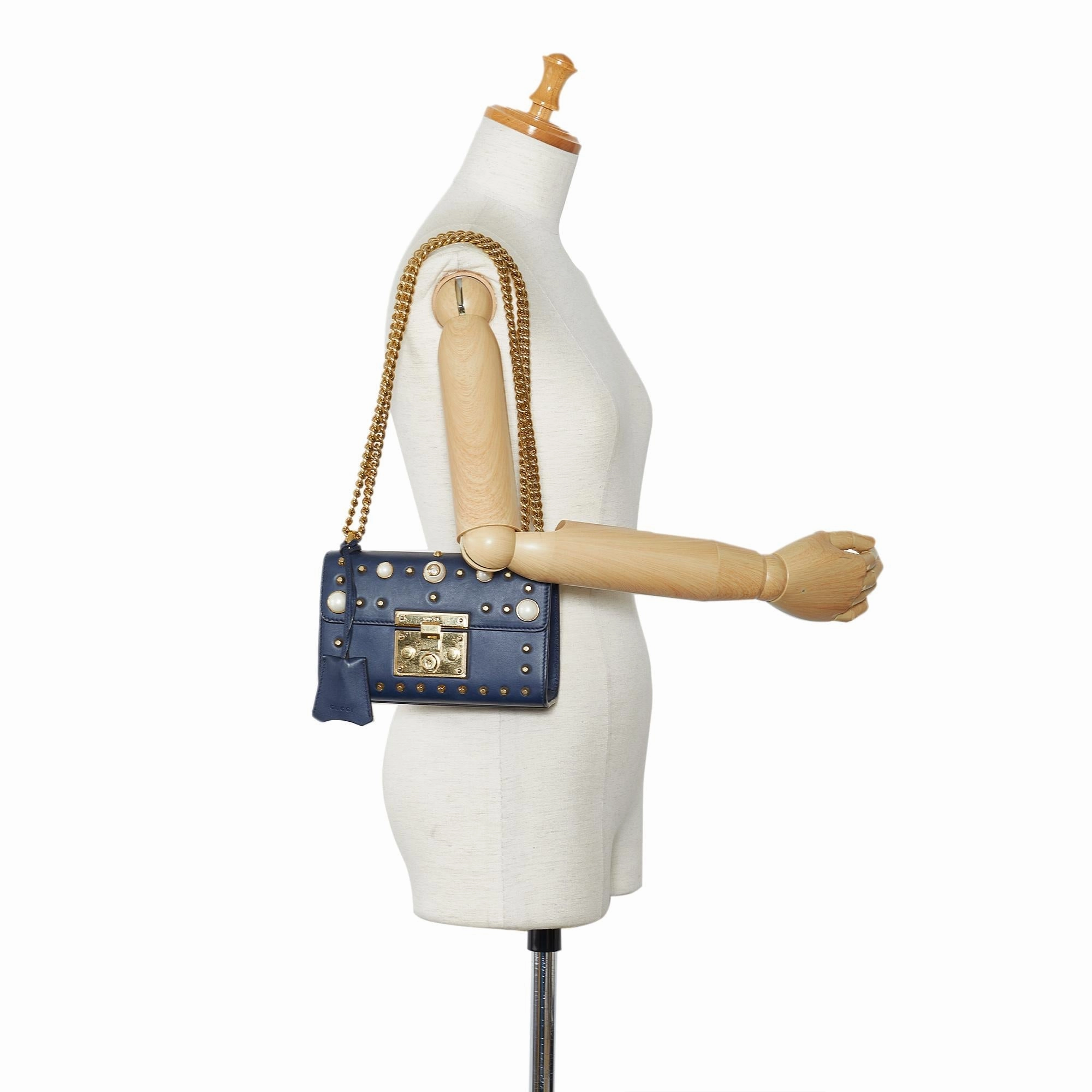 Gucci Small Pearl Studded Padlock Crossbody (SHG-ZuRWNW)