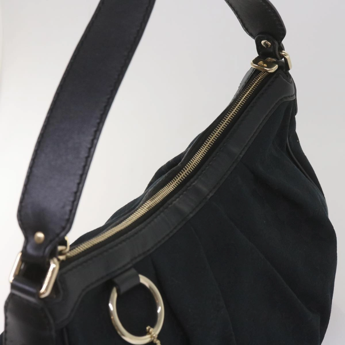 Gucci Sukey  Canvas Shoulder Bag ()