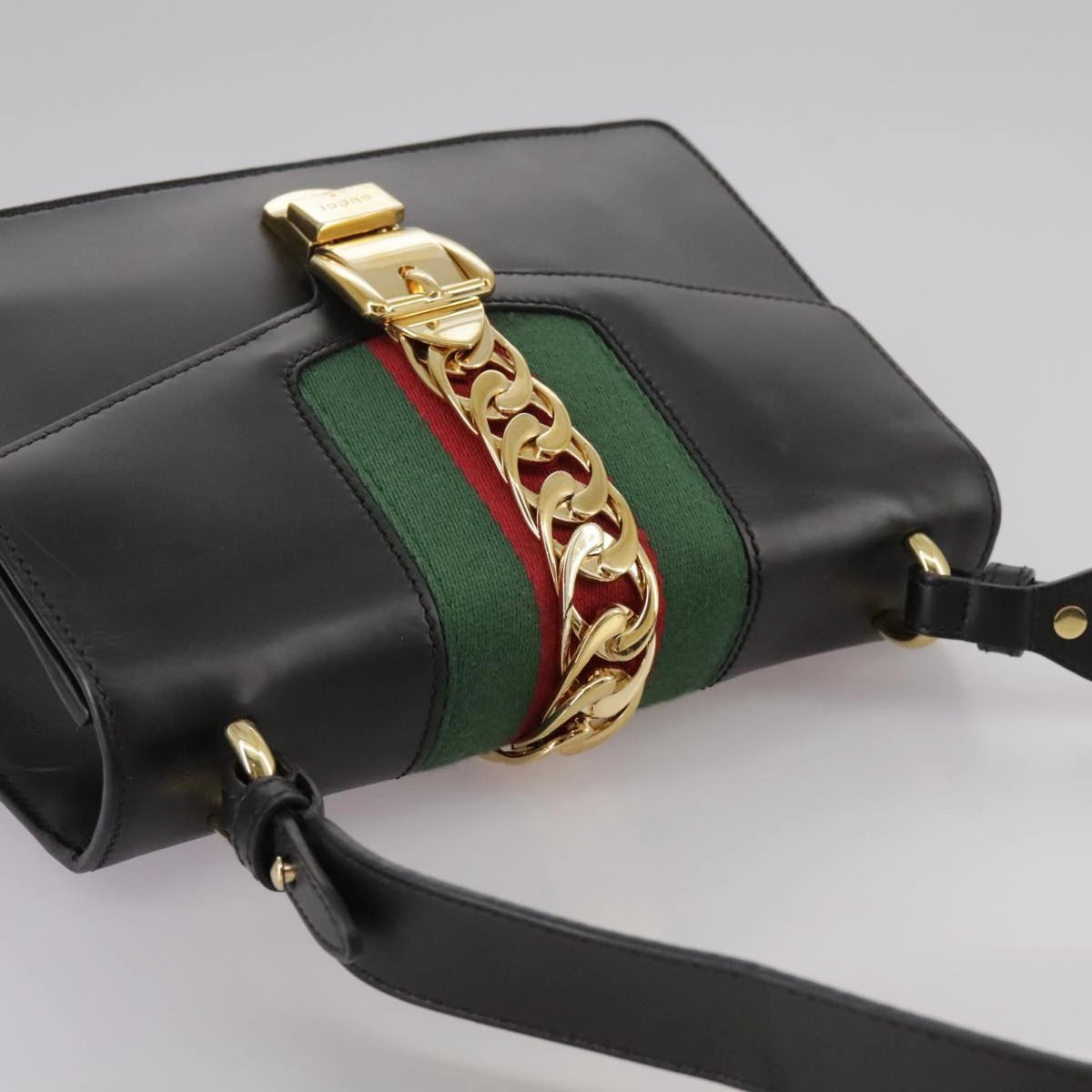 Gucci Sylvie Black Leather Shoulder Bag ()